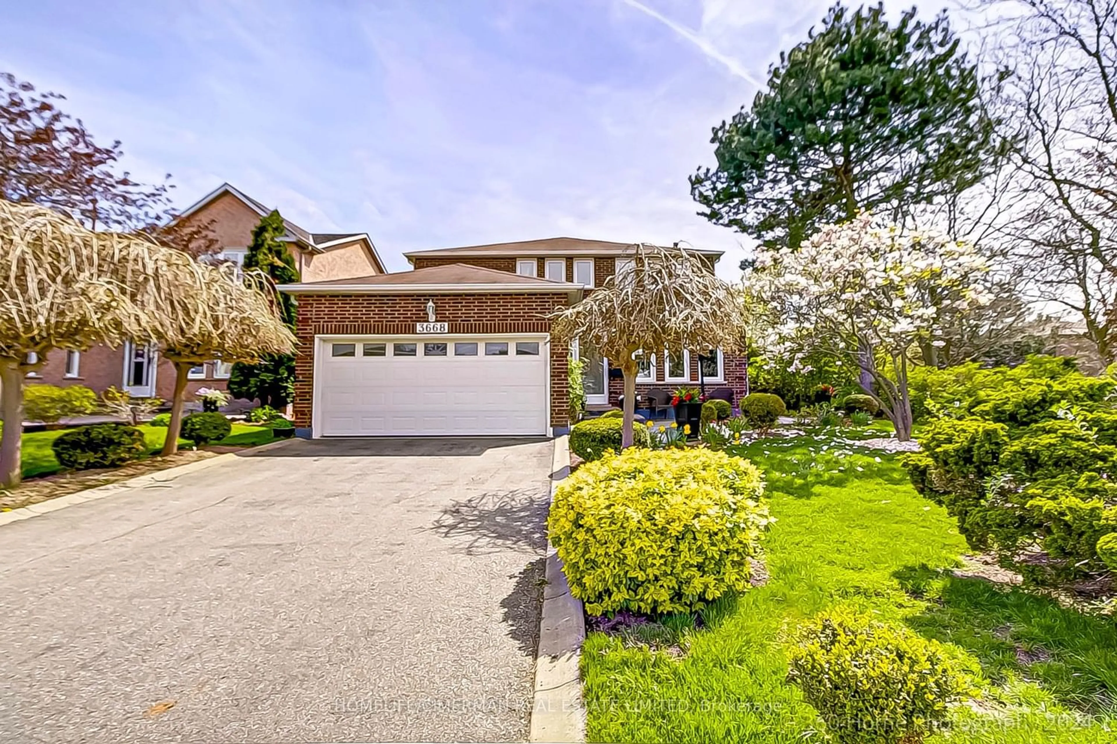 Frontside or backside of a home for 3668 Bangor Rd, Mississauga Ontario L5L 4P7