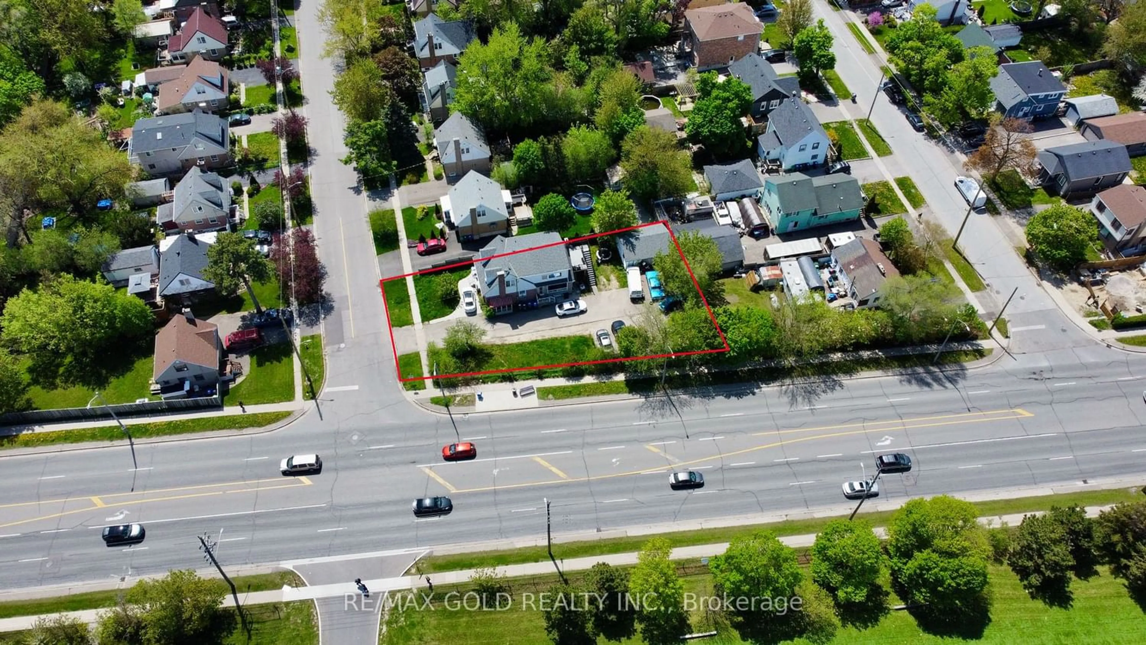 Street view for 98 Mccaul St, Brampton Ontario L6V 1J3