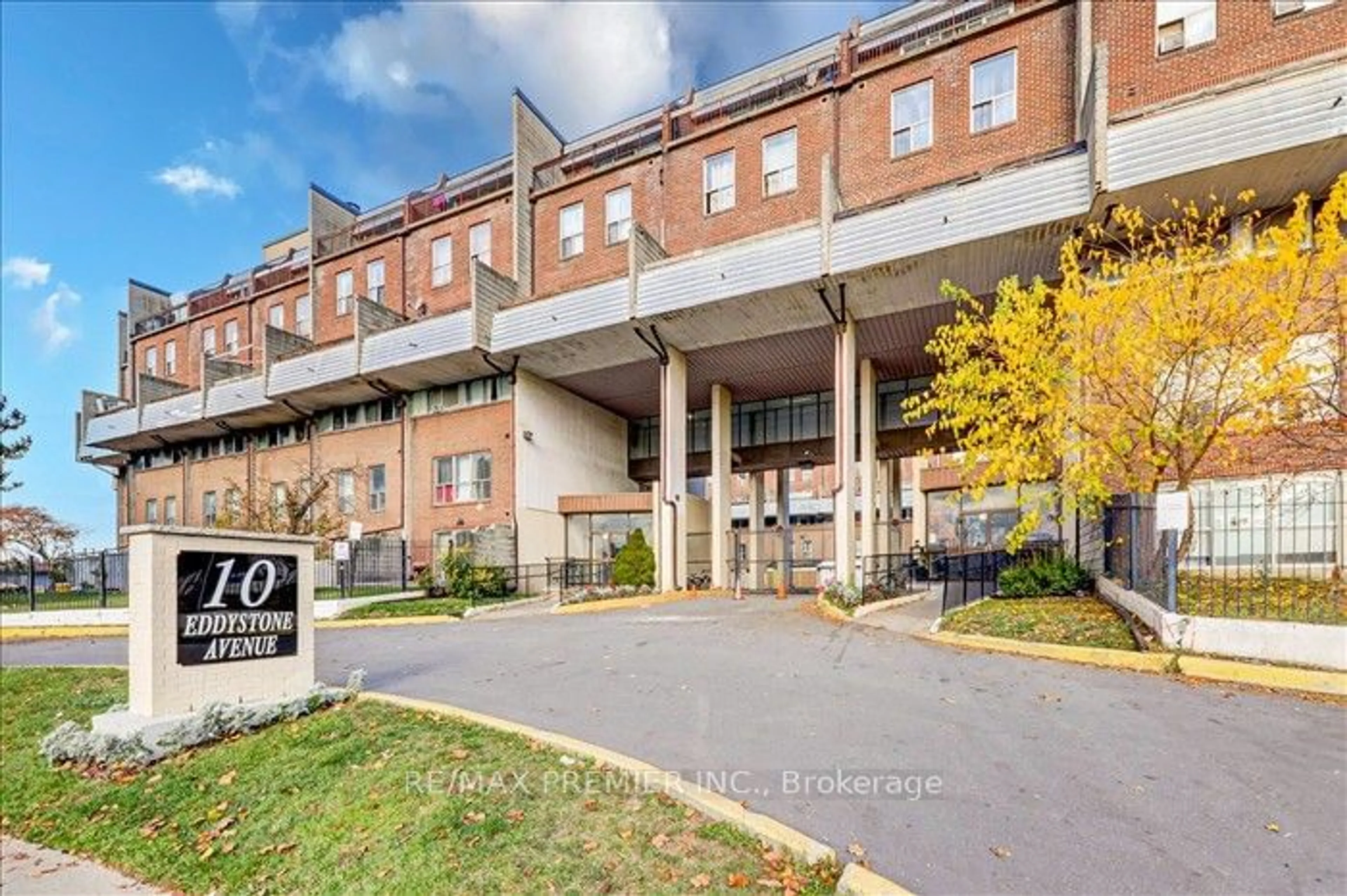 A pic from exterior of the house or condo for 10 Eddystone Ave #268, Toronto Ontario M3N 2T2