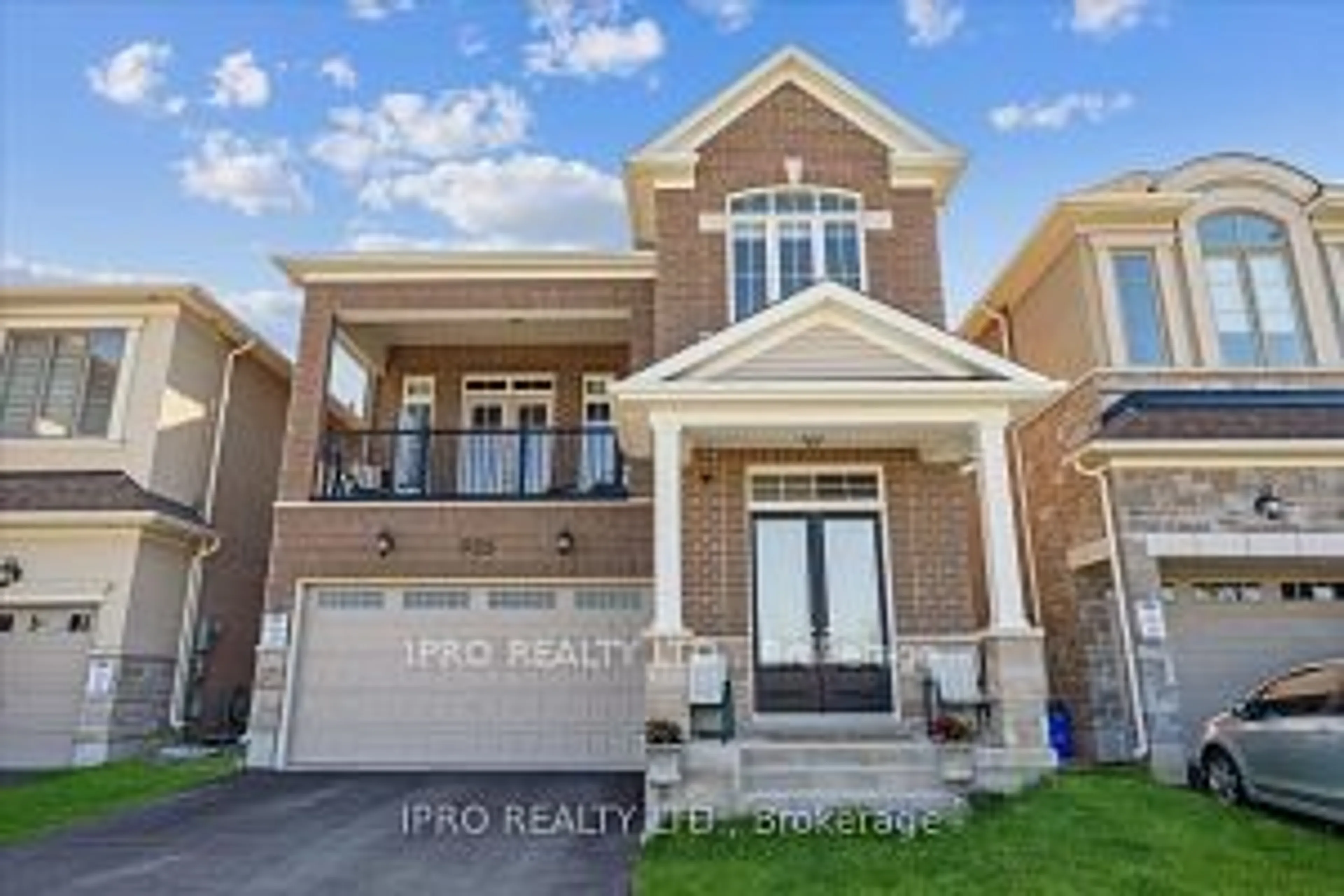Home with brick exterior material for 925 Hickory Cres, Milton Ontario L9E 1P6