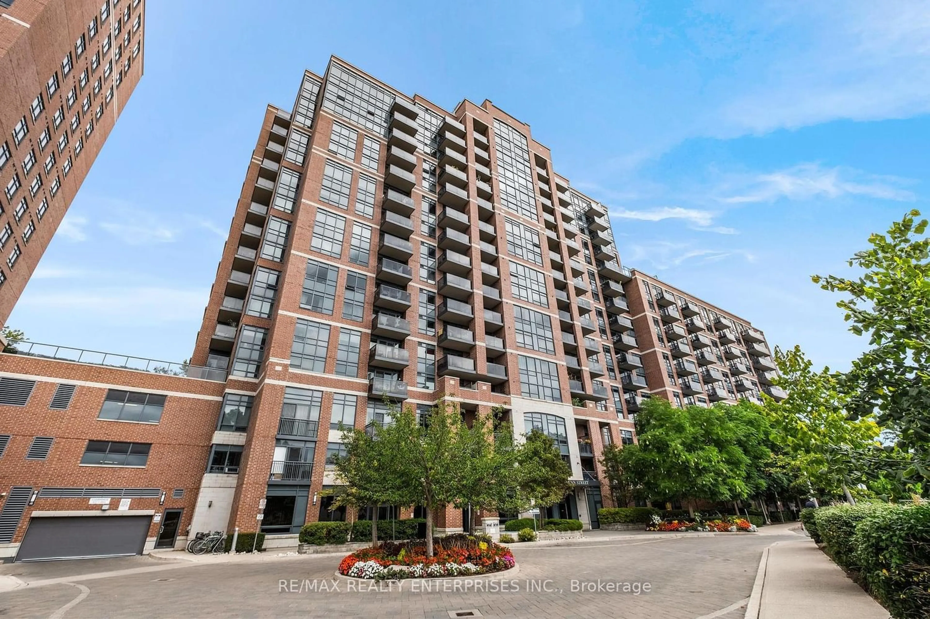 A pic from exterior of the house or condo for 61 Heintzman St #1210, Toronto Ontario M6P 5A2