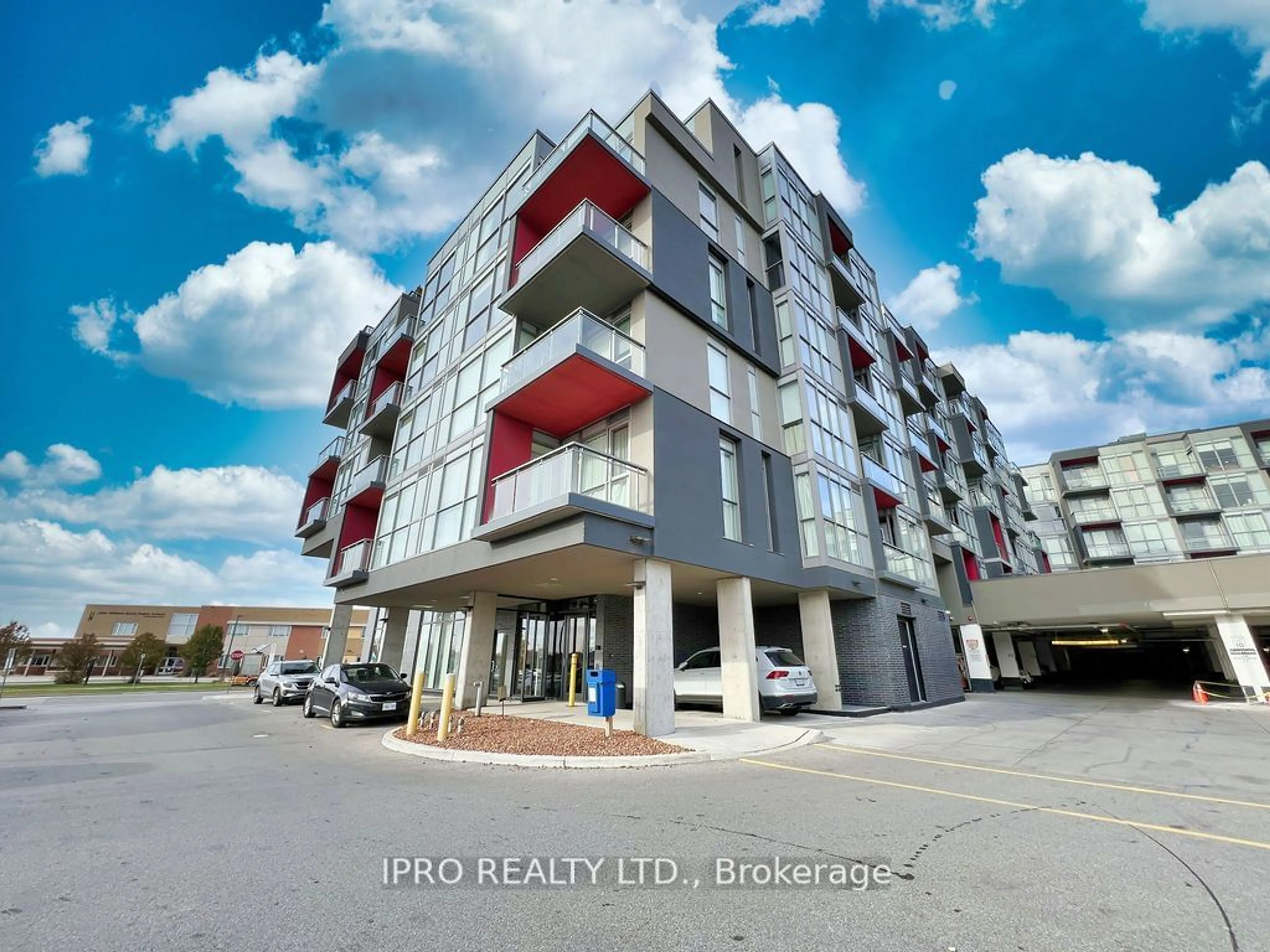 A pic from exterior of the house or condo for 5220 Dundas St #D-313, Burlington Ontario L7L 0J4