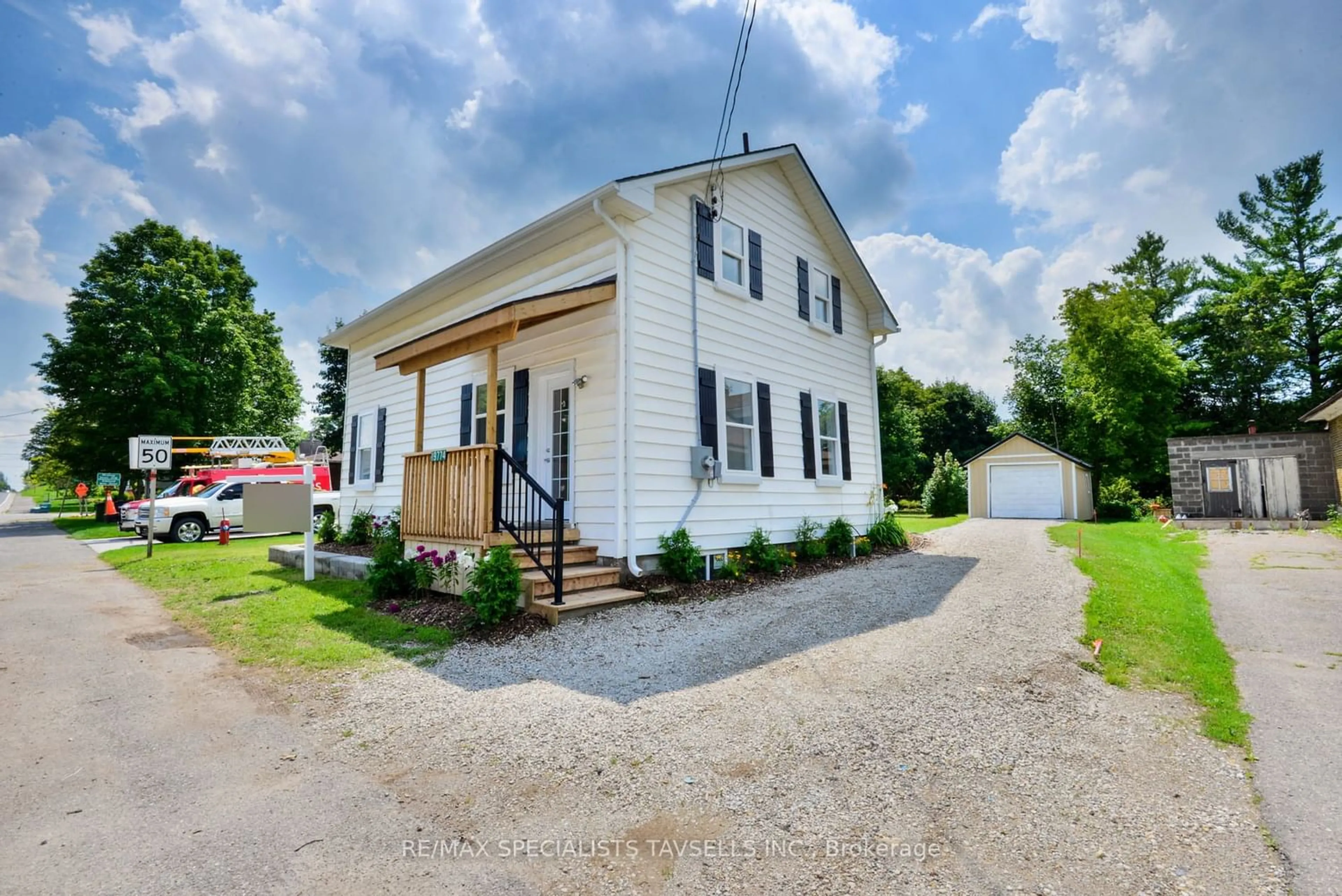 Cottage for 19774 Main St, Caledon Ontario L7K 0C5