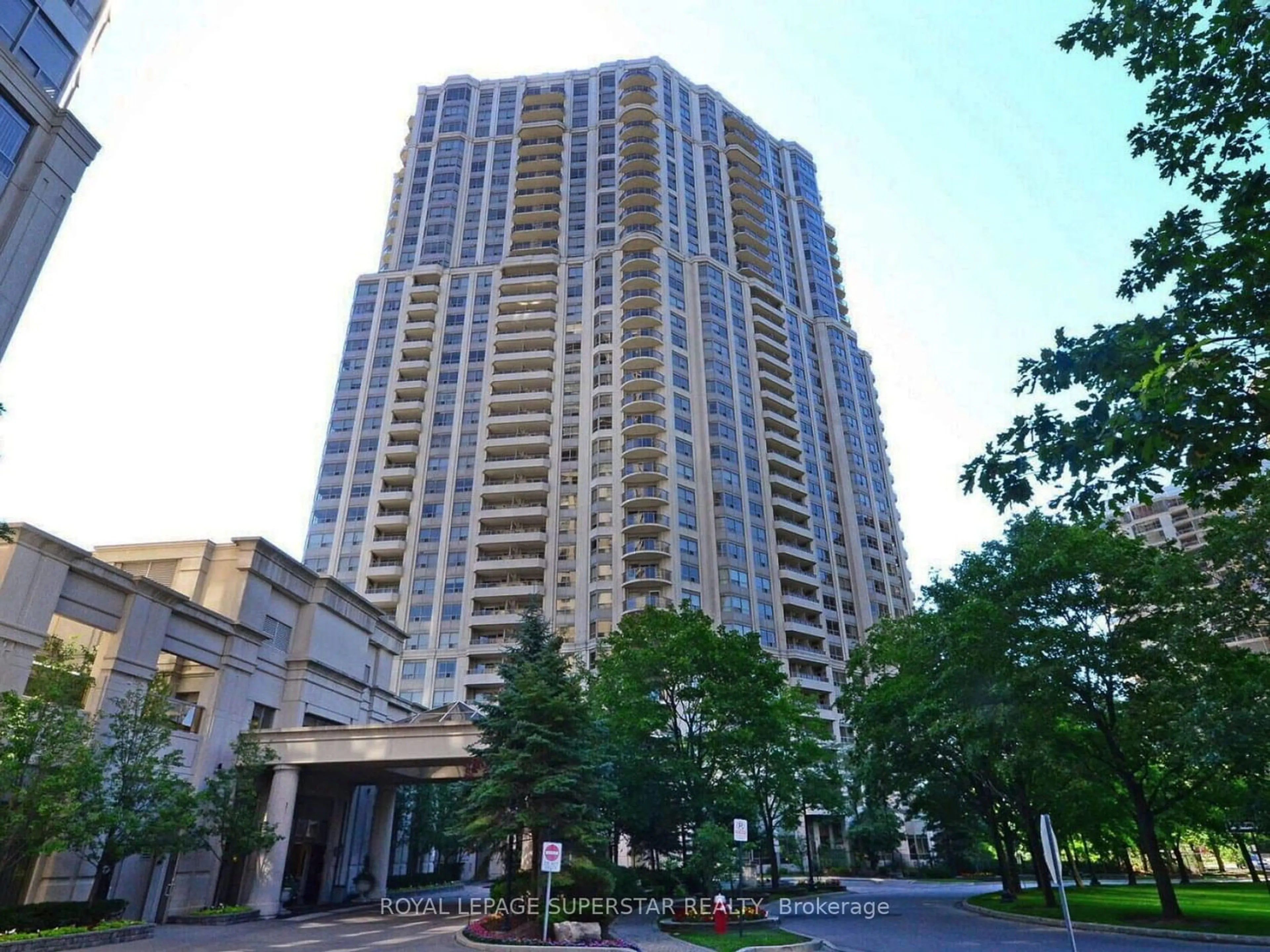A pic from exterior of the house or condo for 25 Kingsbridge Garden Circ #1120, Mississauga Ontario L5R 4B1