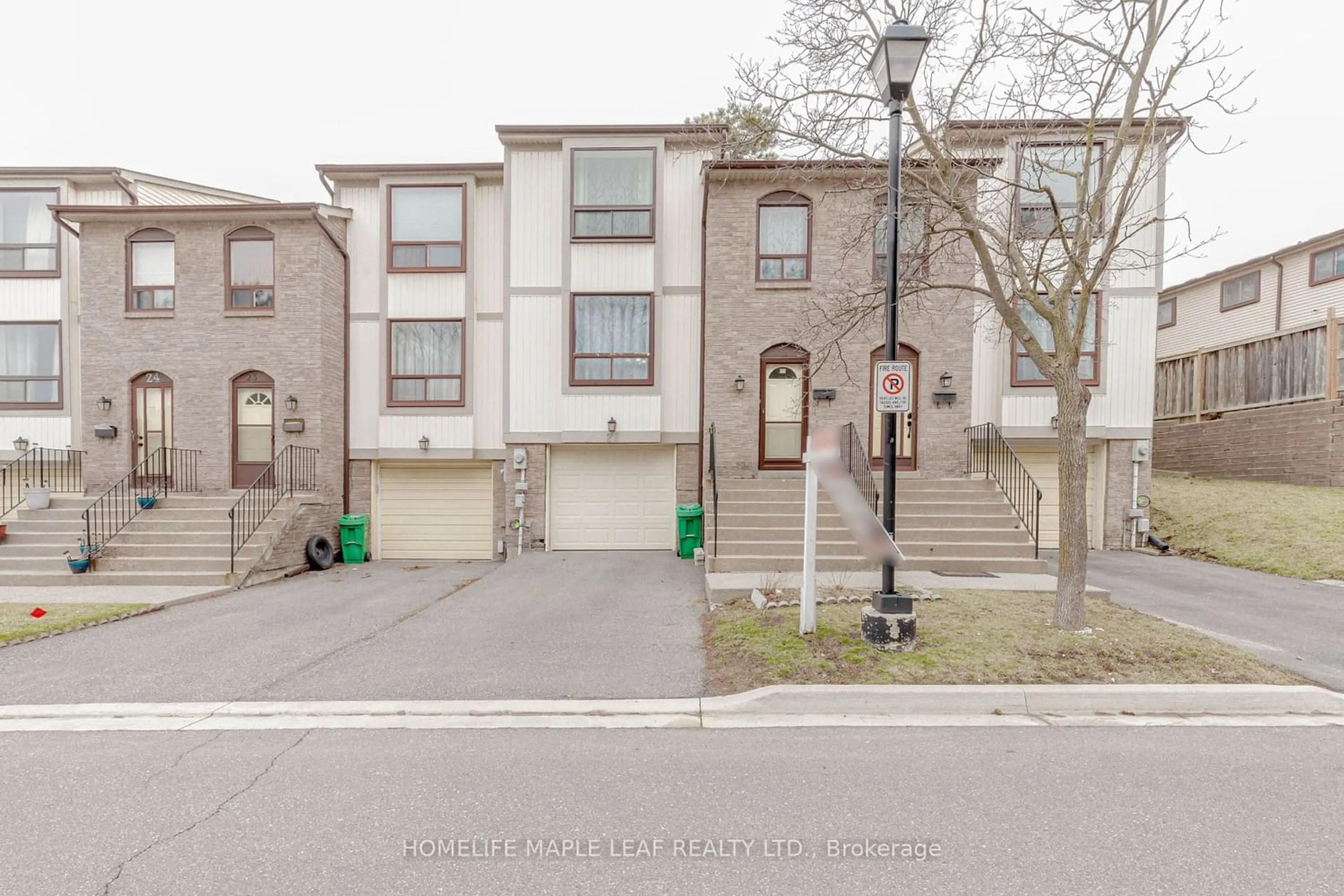 A pic from exterior of the house or condo for 22 Mcmullen Cres, Brampton Ontario L6S 3M2