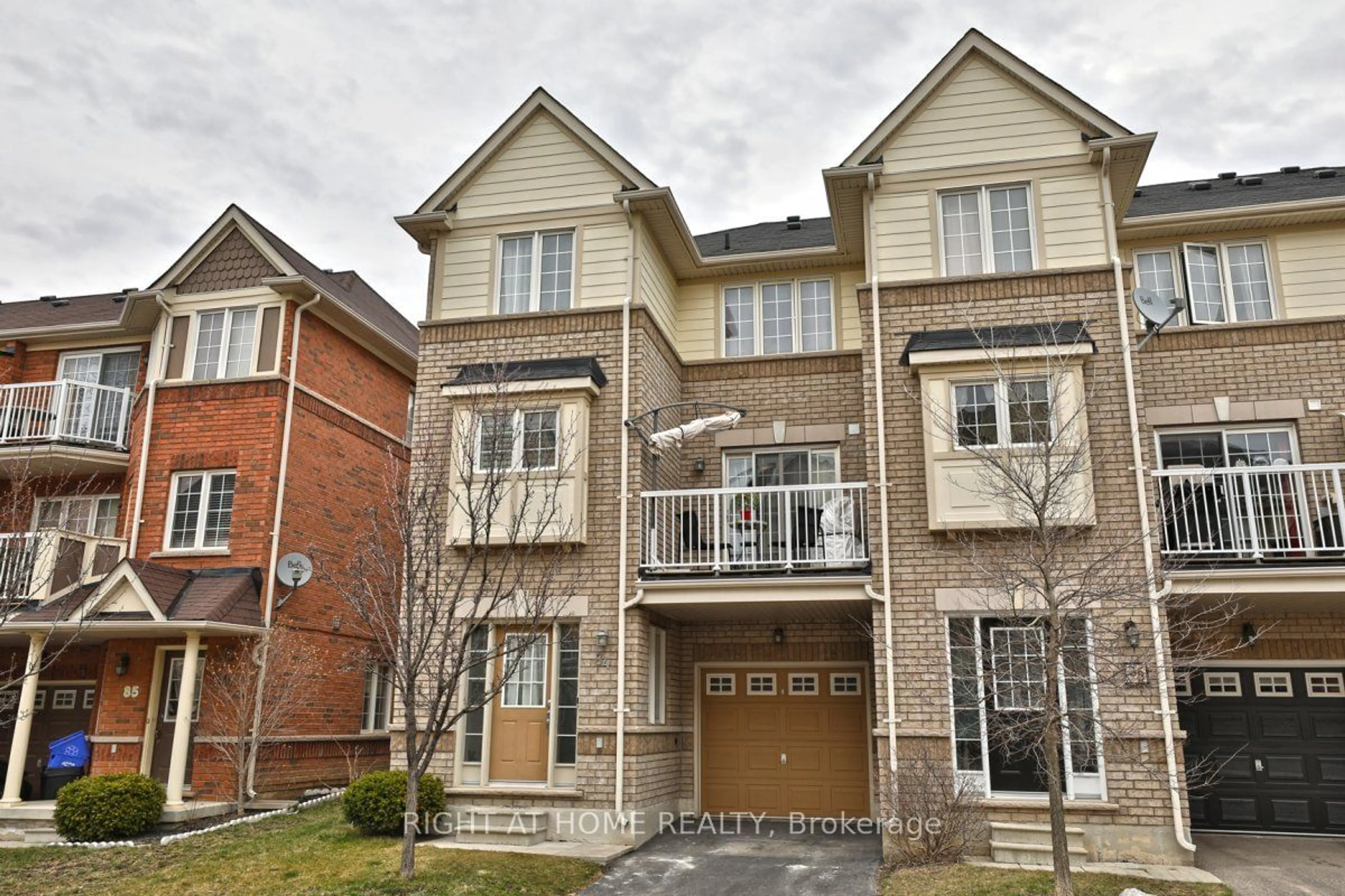 A pic from exterior of the house or condo for 620 Ferguson Dr #84, Milton Ontario L9T 0M8