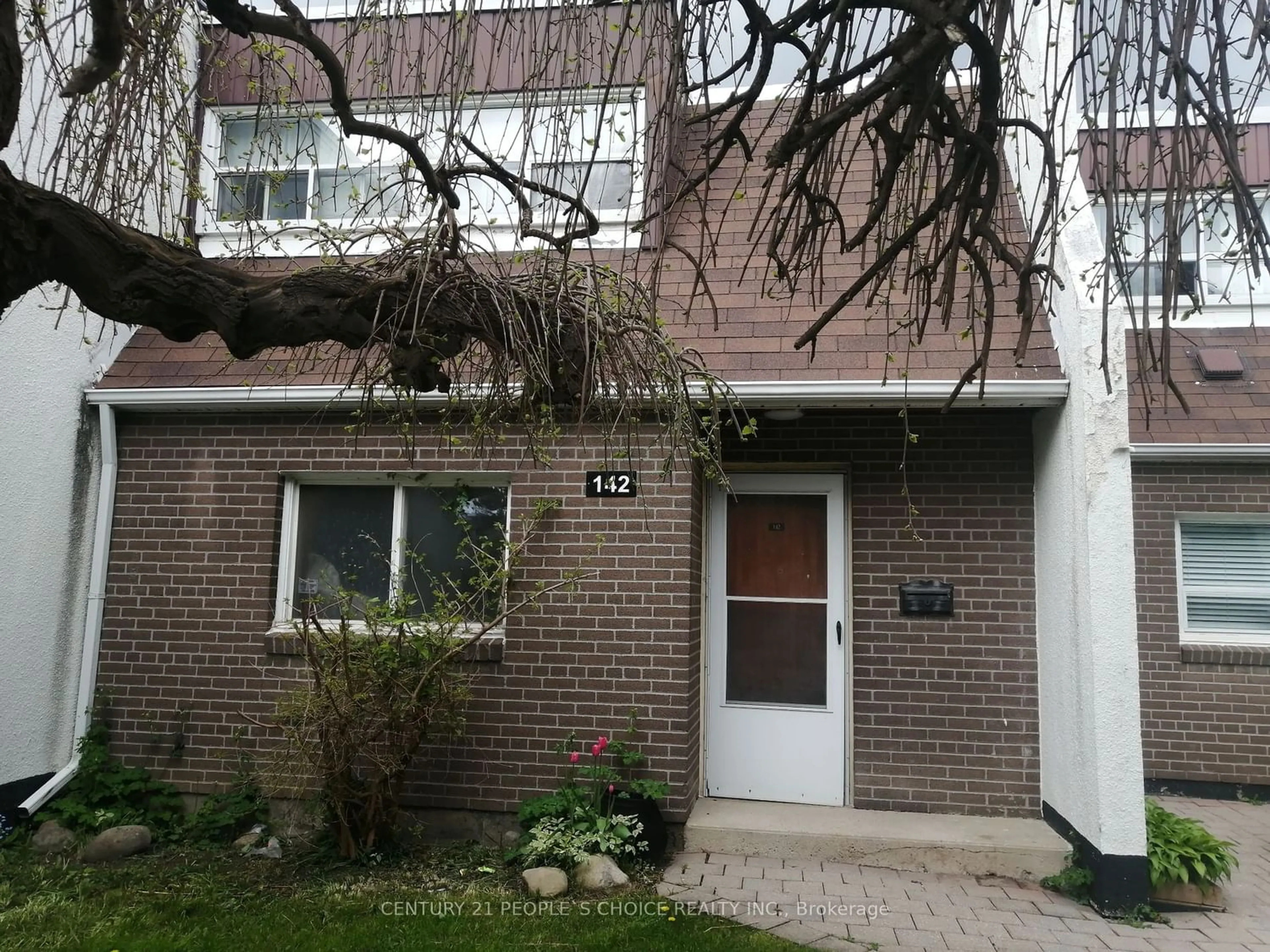 Outside view for 34 Venetian Cres #142, Toronto Ontario M3N 2L8