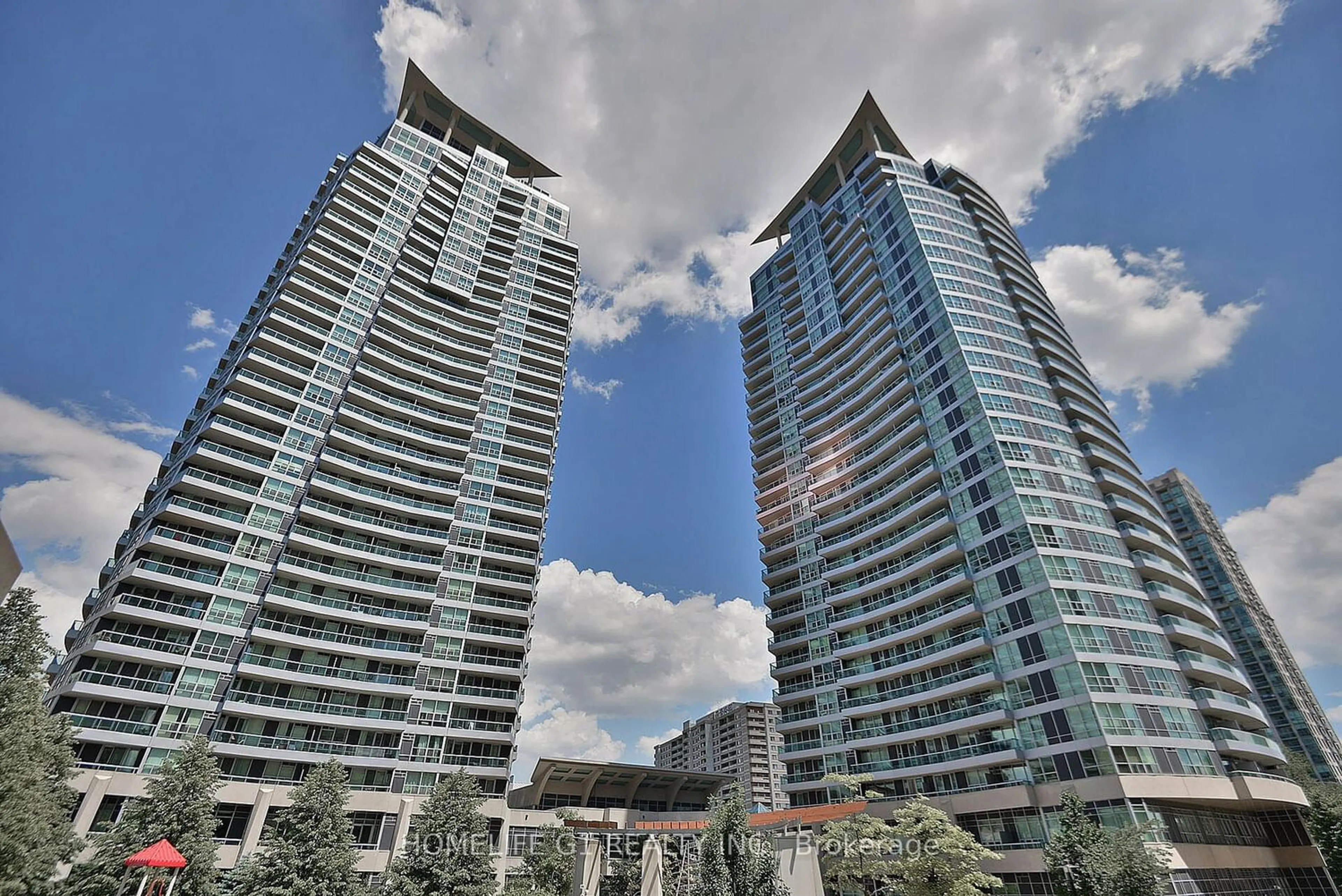 A pic from exterior of the house or condo for 1 Elm Dr #2607, Mississauga Ontario L5B 4M1