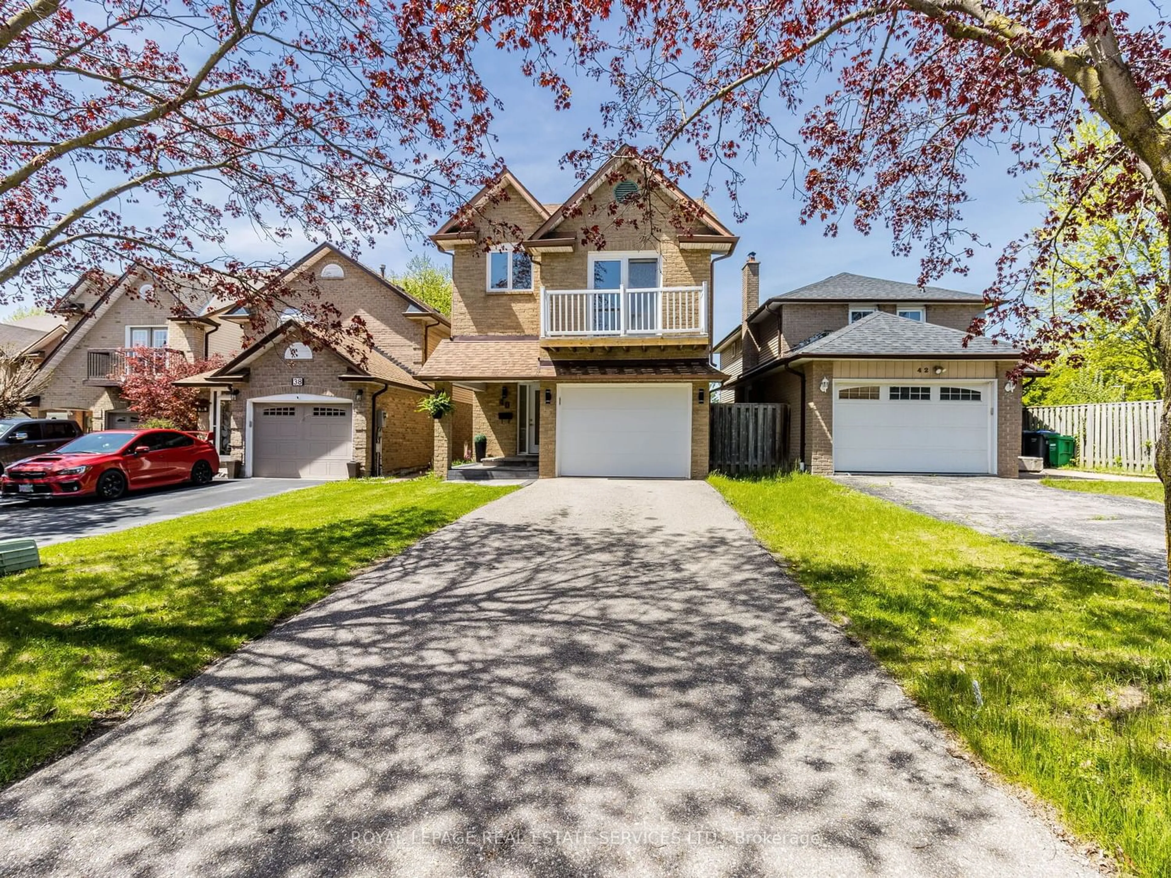 Frontside or backside of a home for 40 Burton Rd, Brampton Ontario L6X 1M7