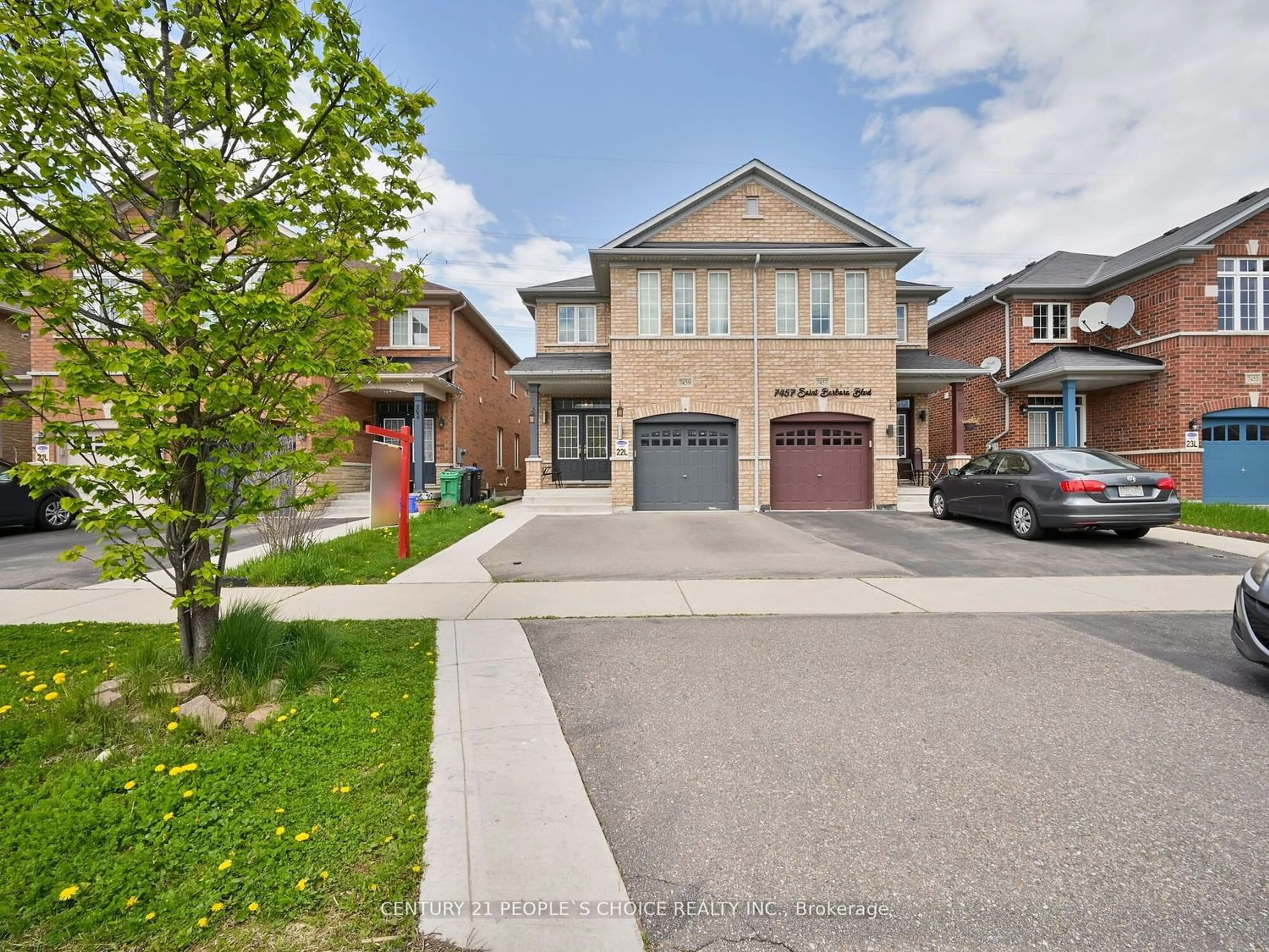 Frontside or backside of a home for 7459 St. Barbara Blvd, Mississauga Ontario L5W 0G3