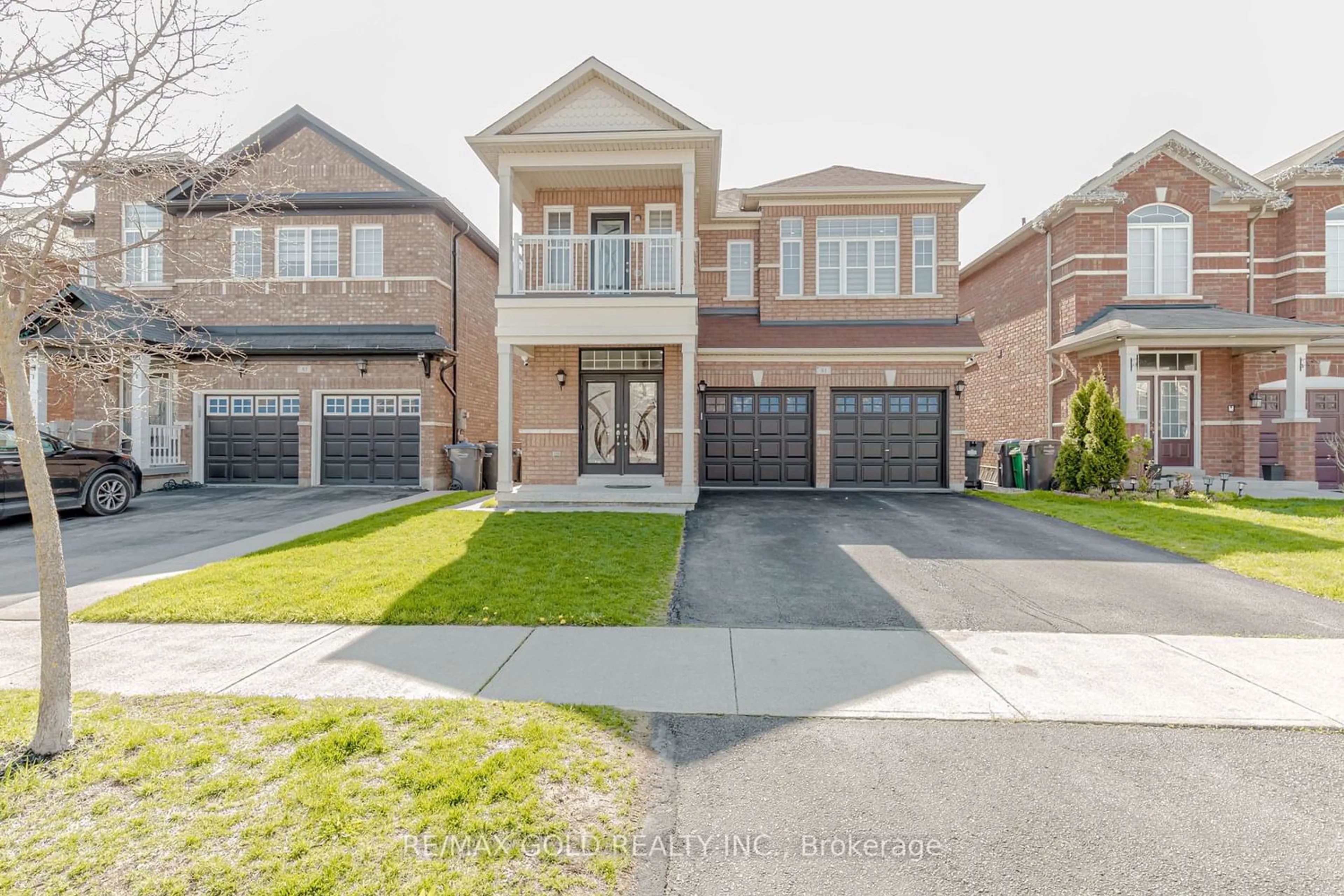 Home with brick exterior material for 81 Amaranth Cres, Brampton Ontario L7A 0L6