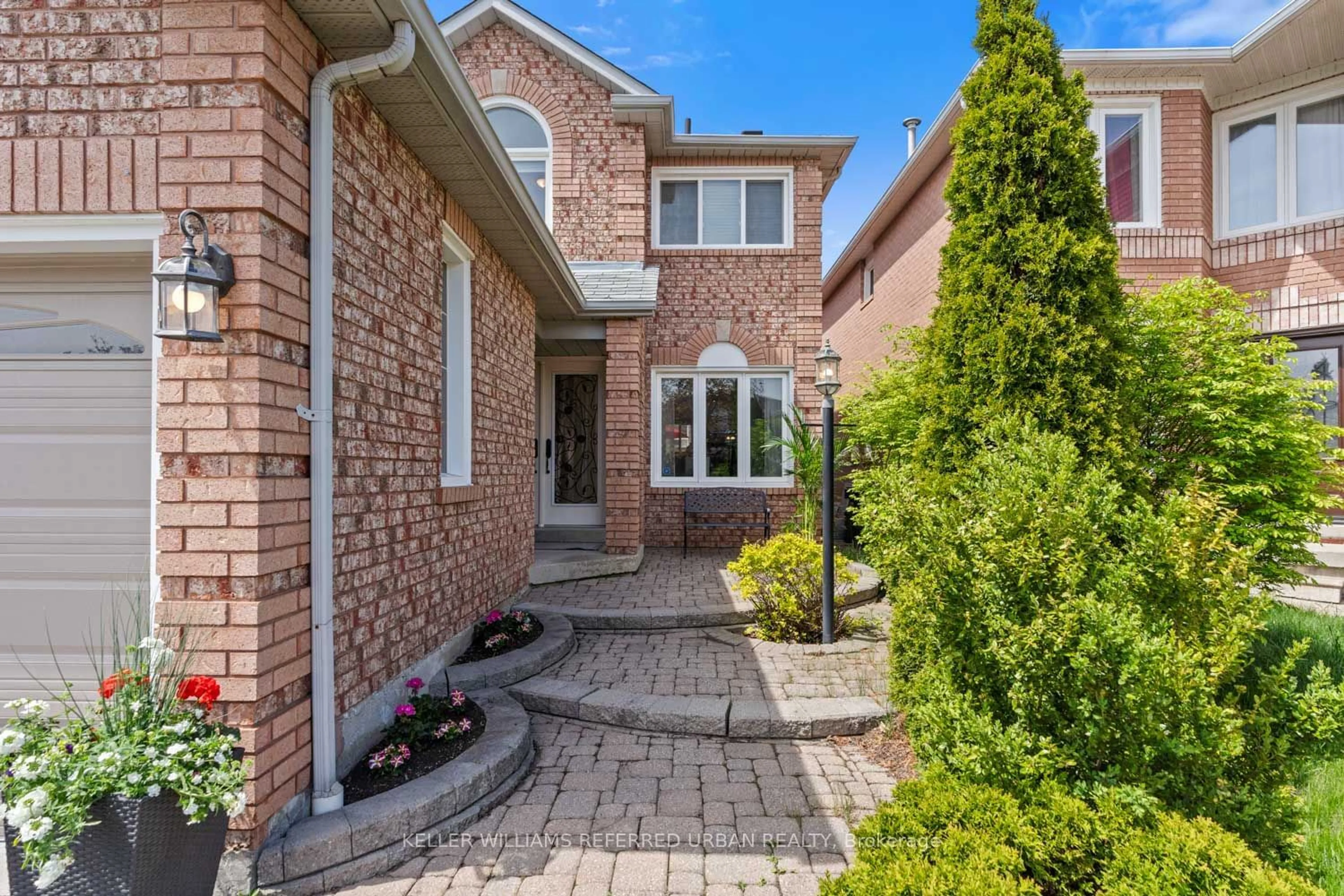 Home with brick exterior material for 5898 Mersey St, Mississauga Ontario L5V 1V9
