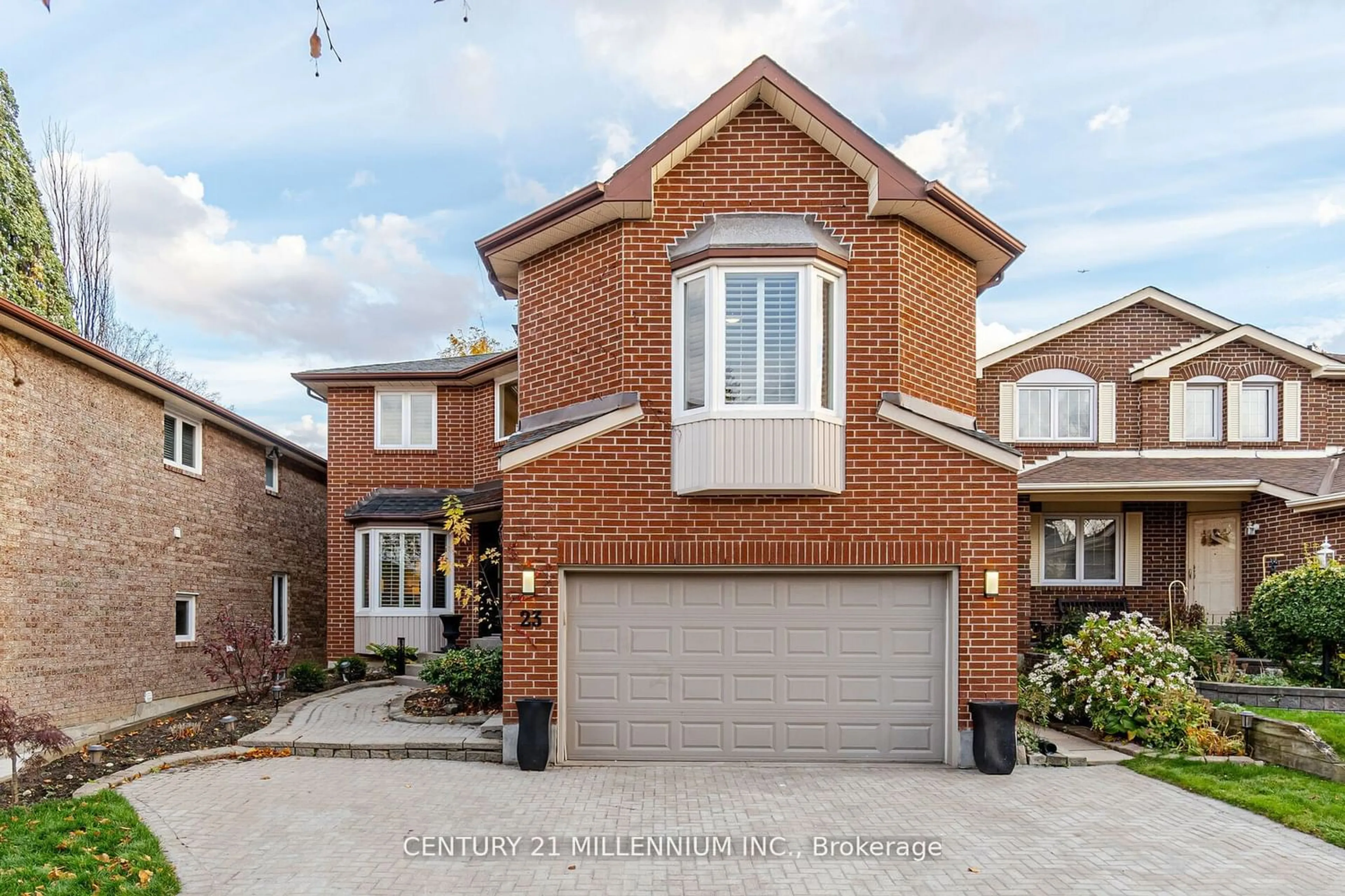 Home with brick exterior material for 23 Howell St, Brampton Ontario L6Y 3H9