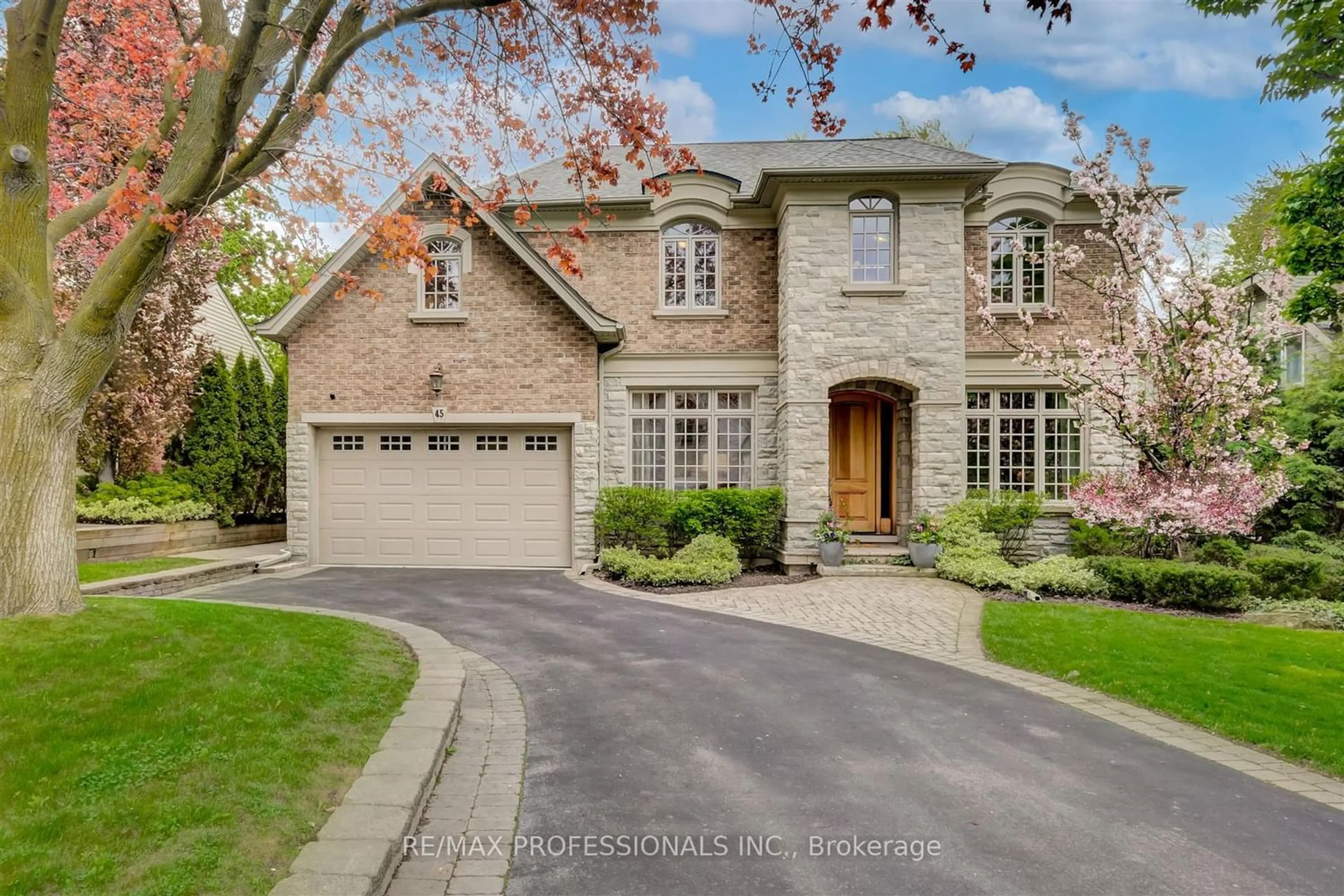 Home with brick exterior material for 45 Herne Hill, Toronto Ontario M9A 2W9