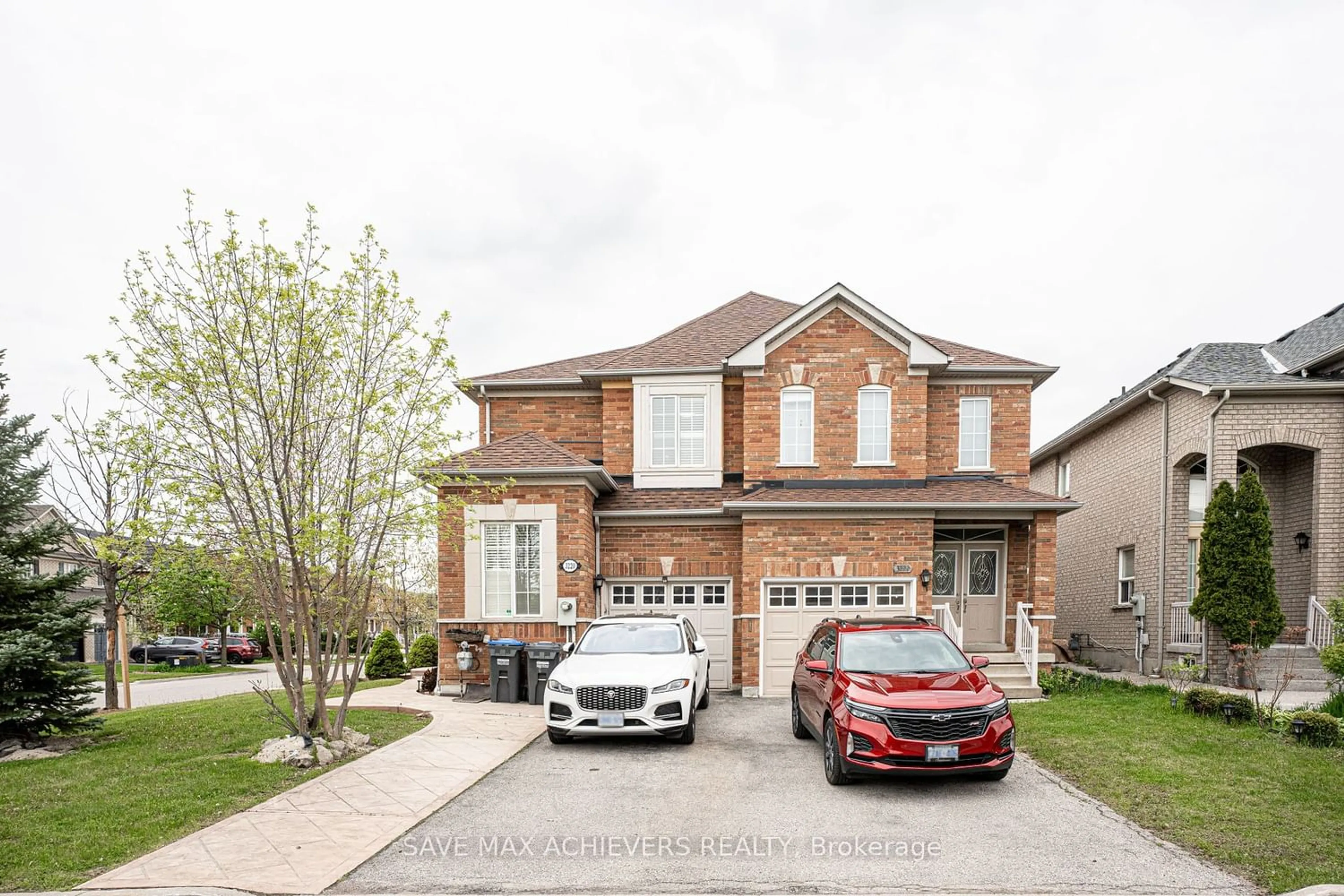 Home with brick exterior material for 3220 Equestrian Cres, Mississauga Ontario L5M 6S8