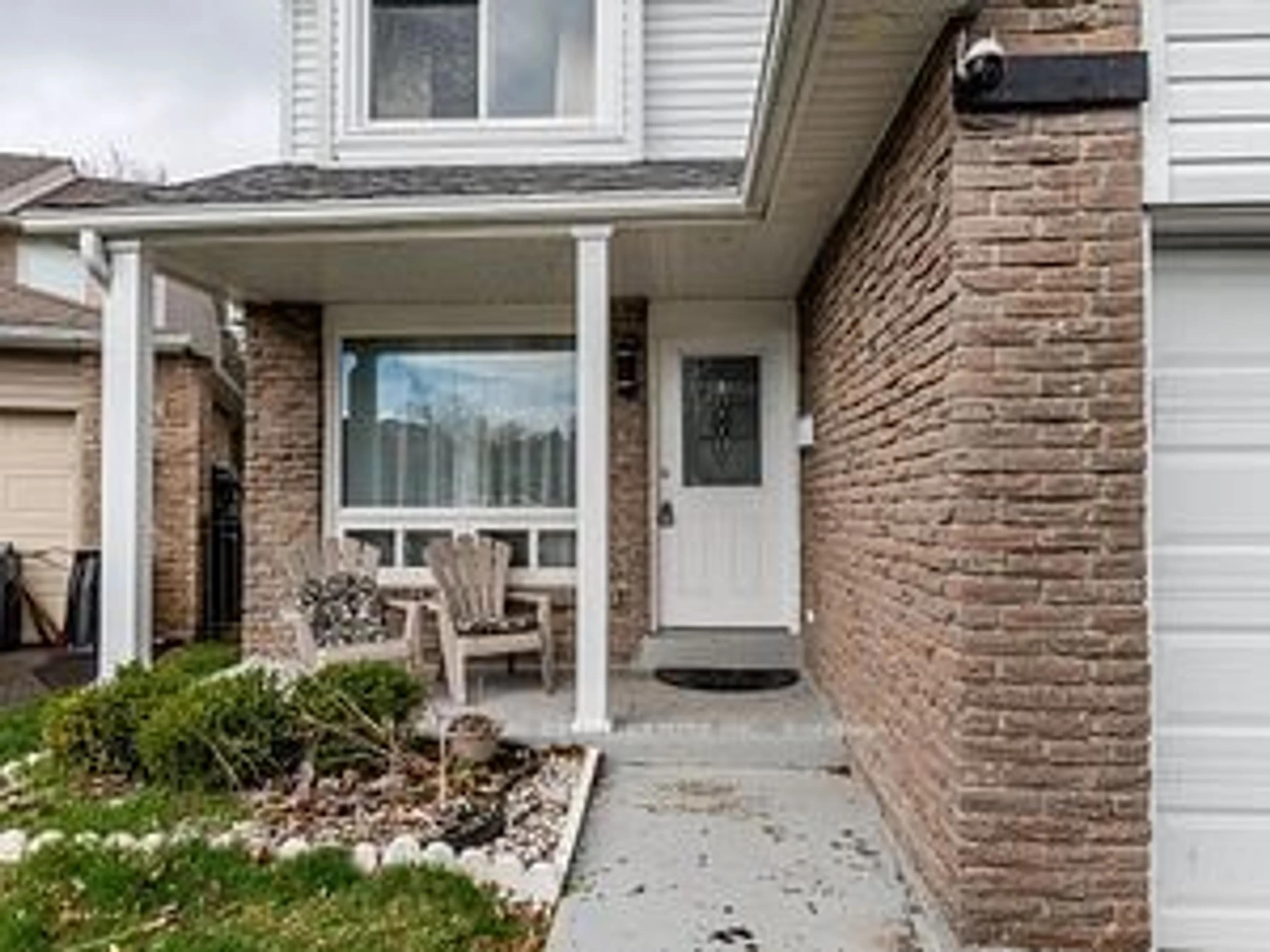 Home with brick exterior material for 2645 Treviso Crt, Mississauga Ontario L5N 2T3