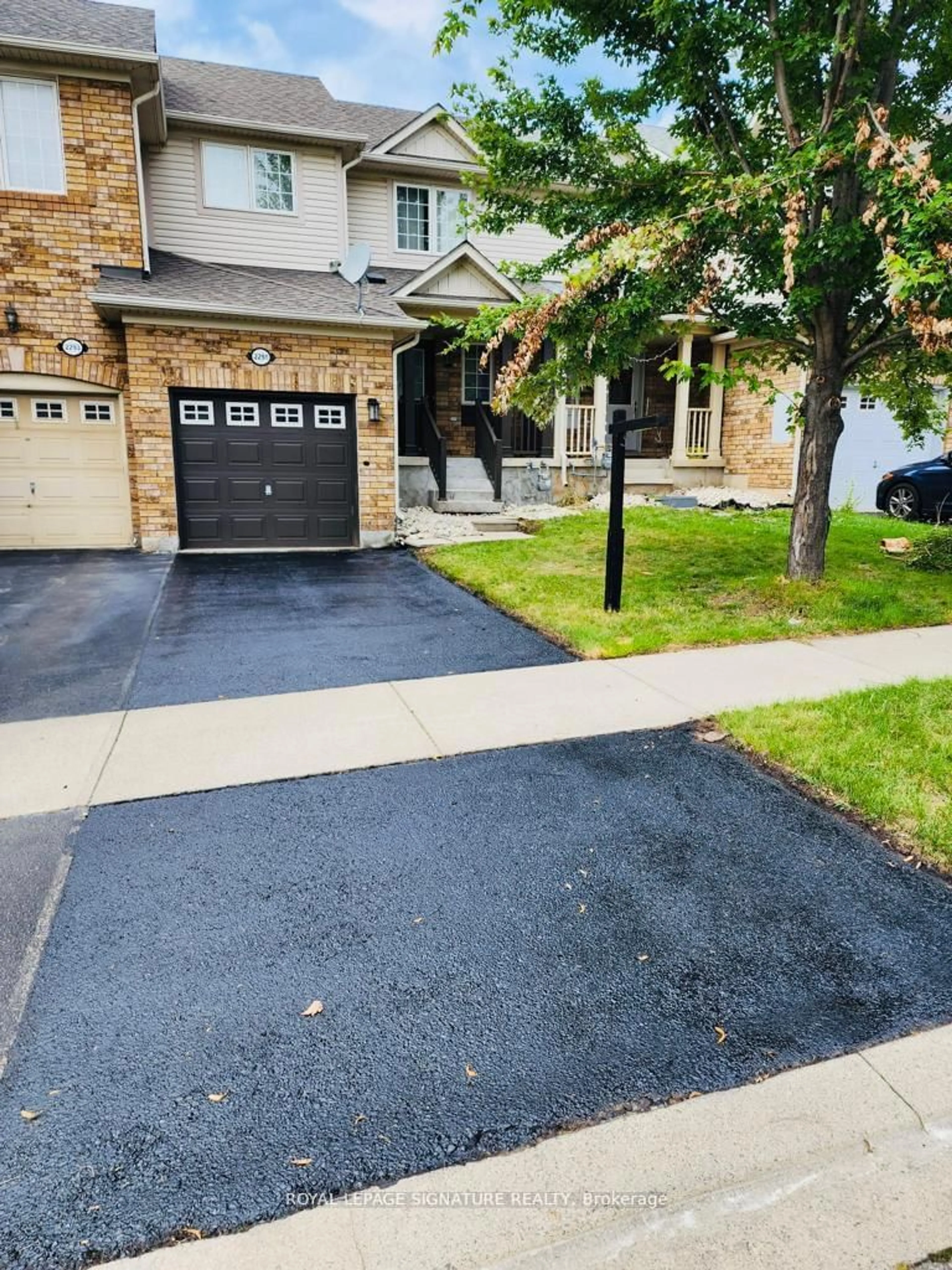 Frontside or backside of a home for 2291 Colbeck St, Oakville Ontario L6M 5E4