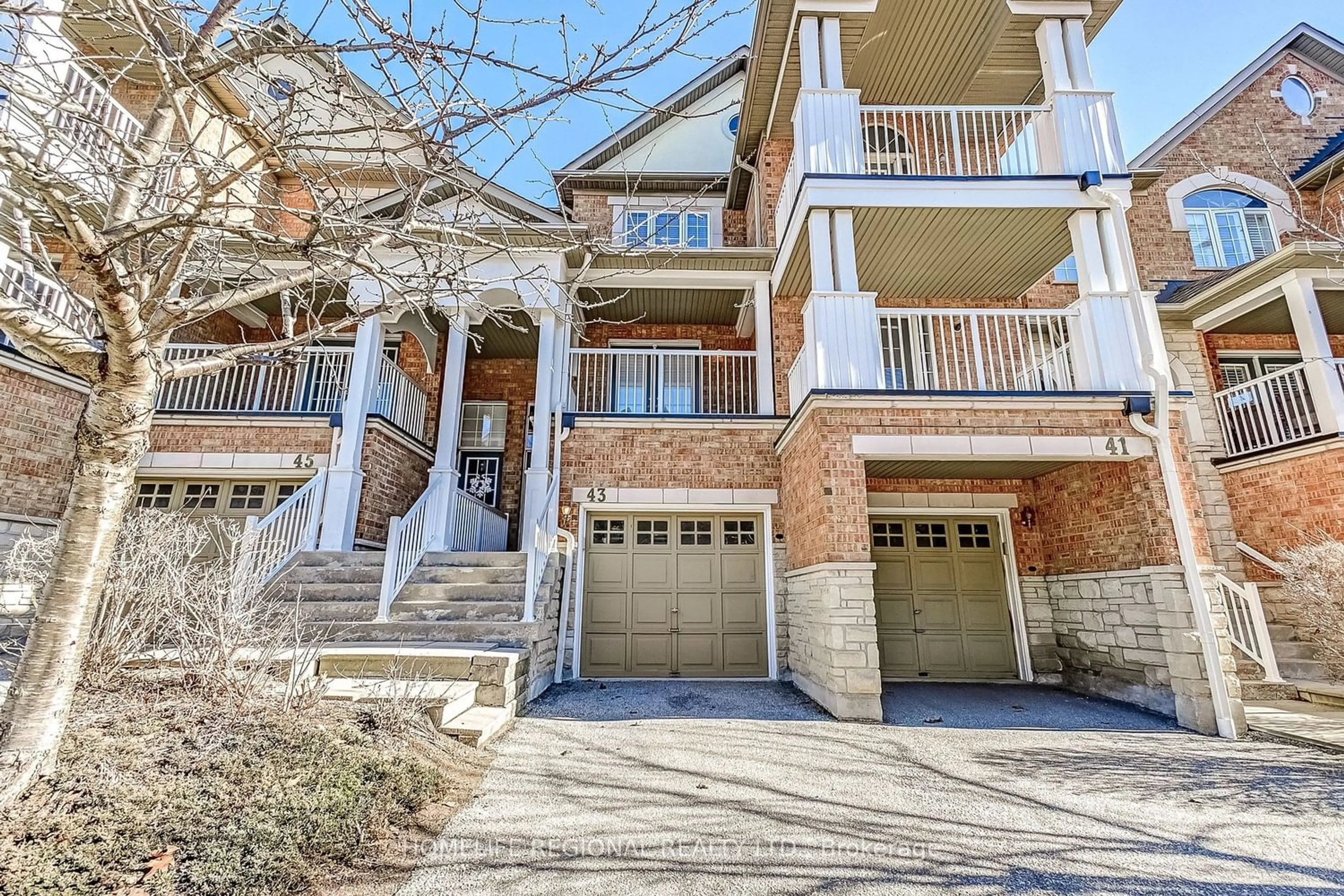 A pic from exterior of the house or condo for 601 Shoreline Dr #43, Mississauga Ontario L5B 4K7