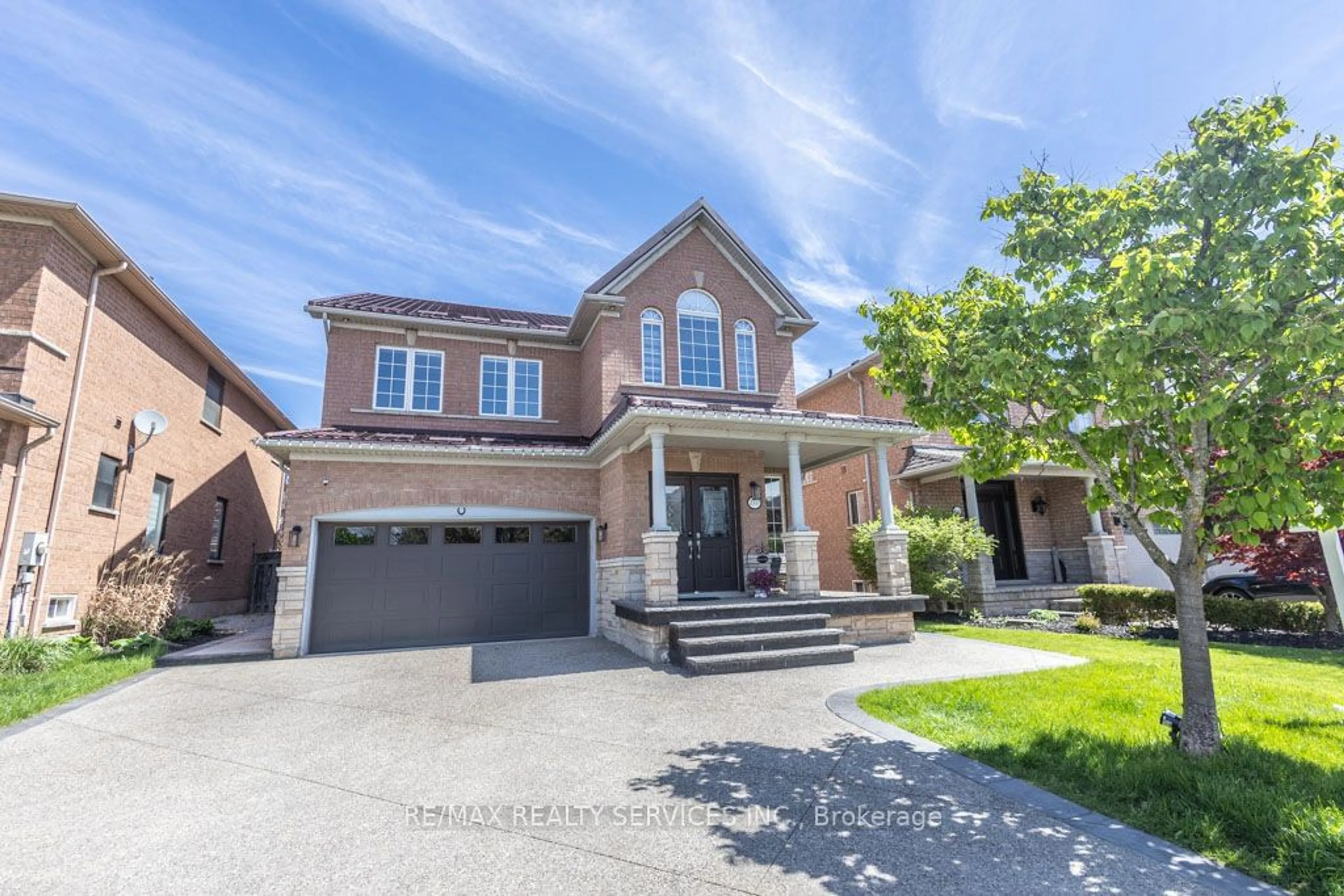 Home with brick exterior material for 2337 West Ham Rd, Oakville Ontario L6M 4N8