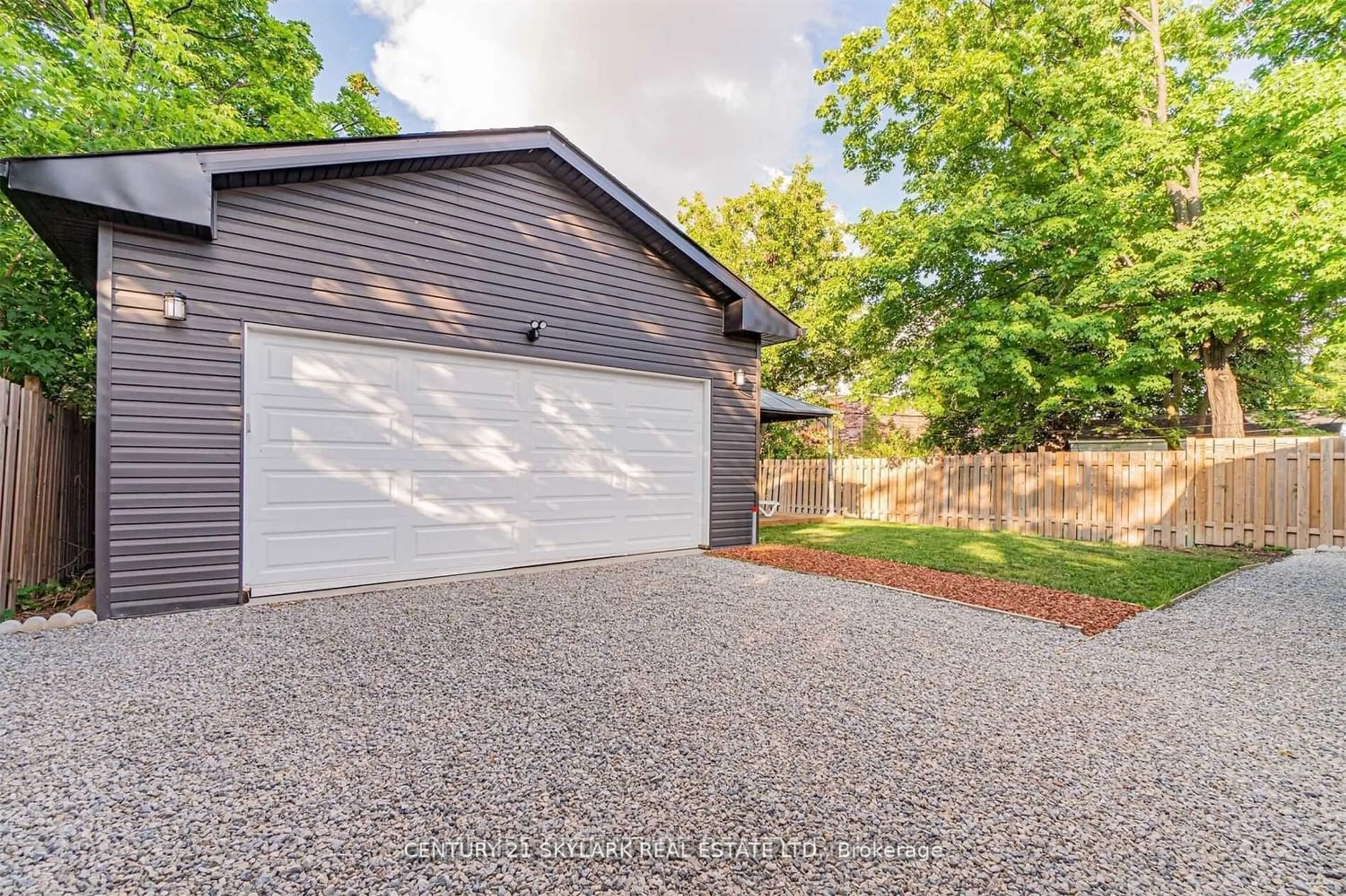 Indoor garage for 13 Cornwall Rd, Brampton Ontario L6W 1M8