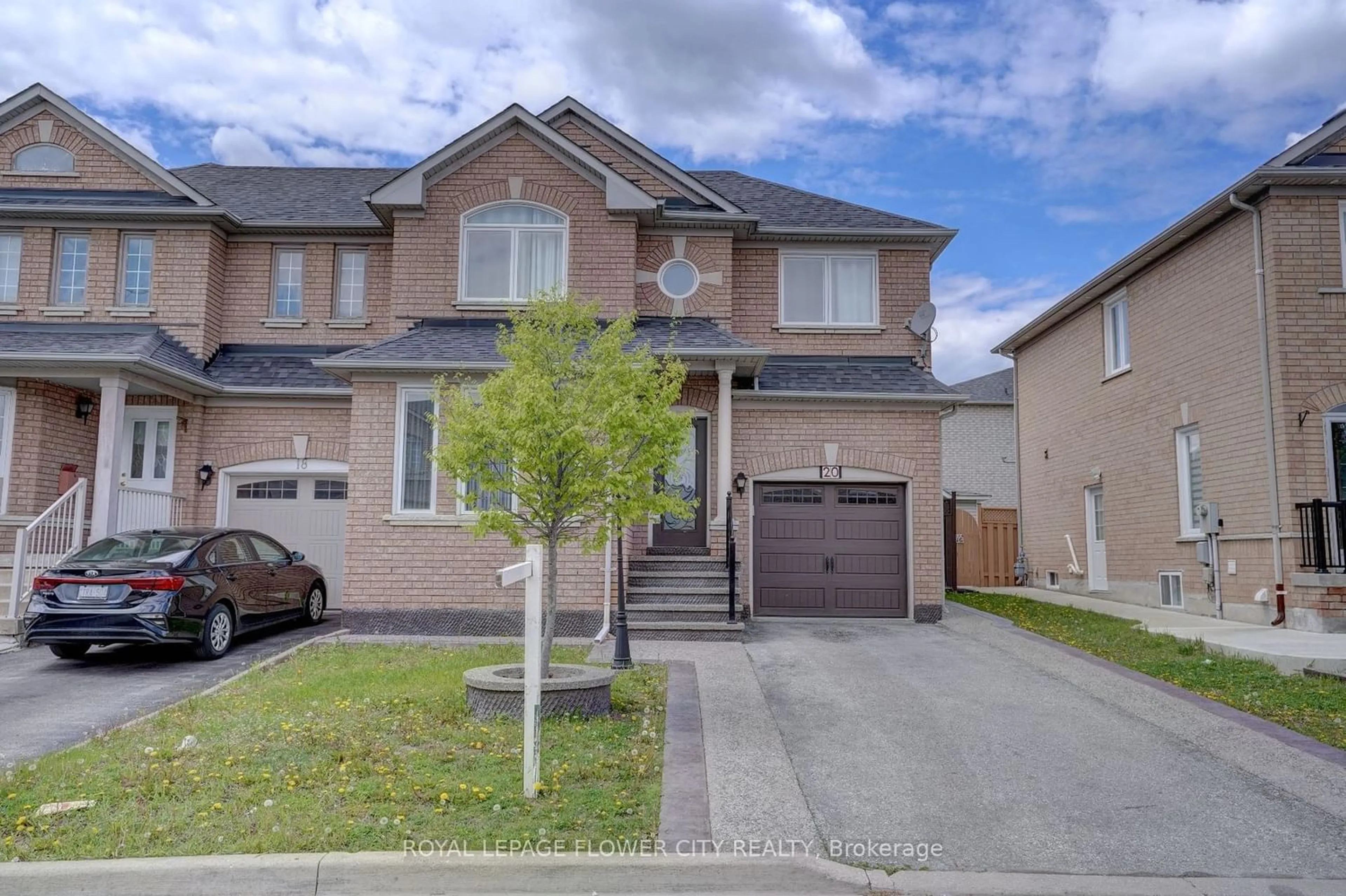 A pic from exterior of the house or condo for 20 Clearspring Lane, Brampton Ontario L6R 2B6