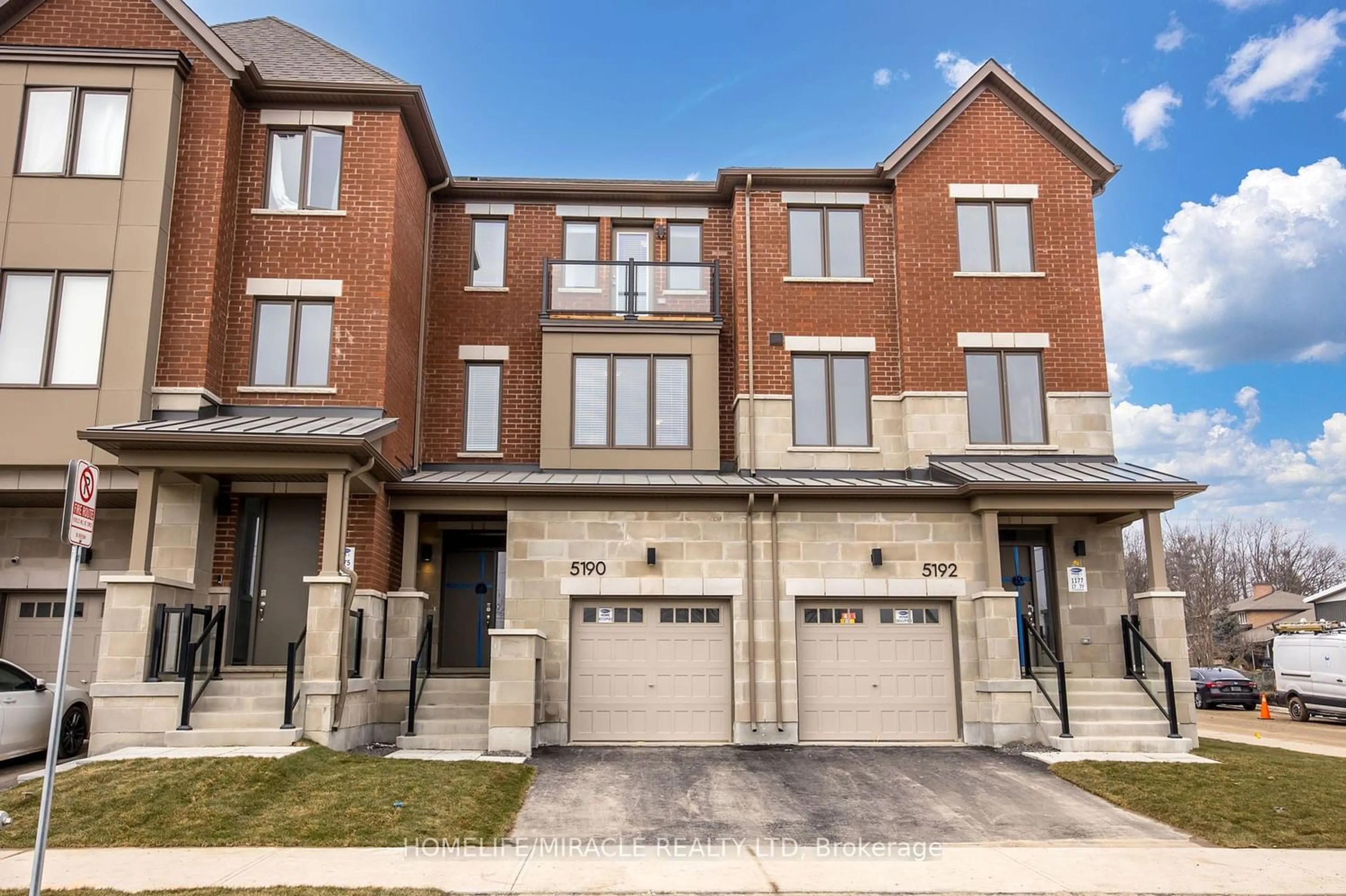 A pic from exterior of the house or condo for 5190 Viola Desmond Dr, Mississauga Ontario L5M 2S7