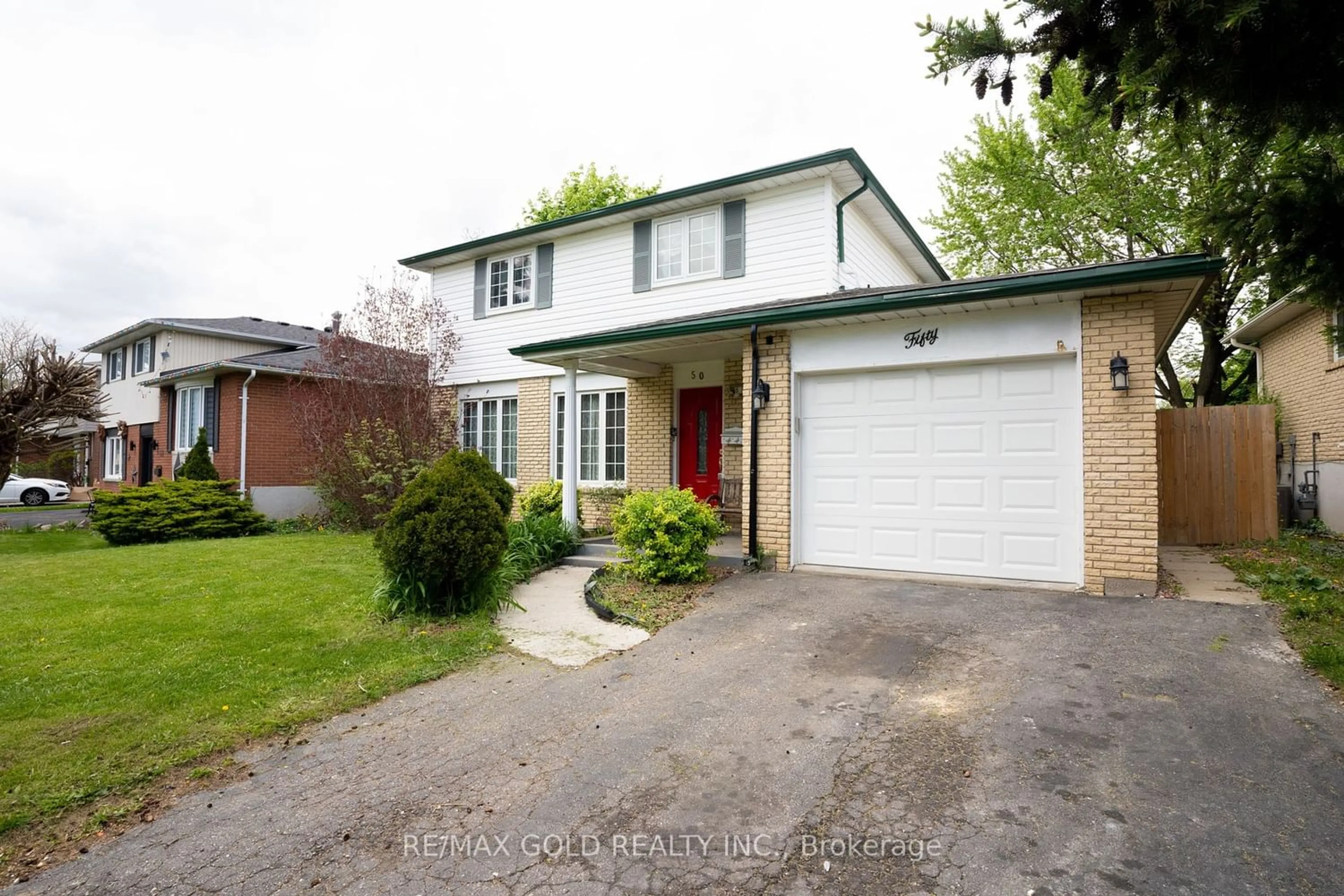 Frontside or backside of a home for 50 Esplanade Rd, Brampton Ontario L6T 2C8