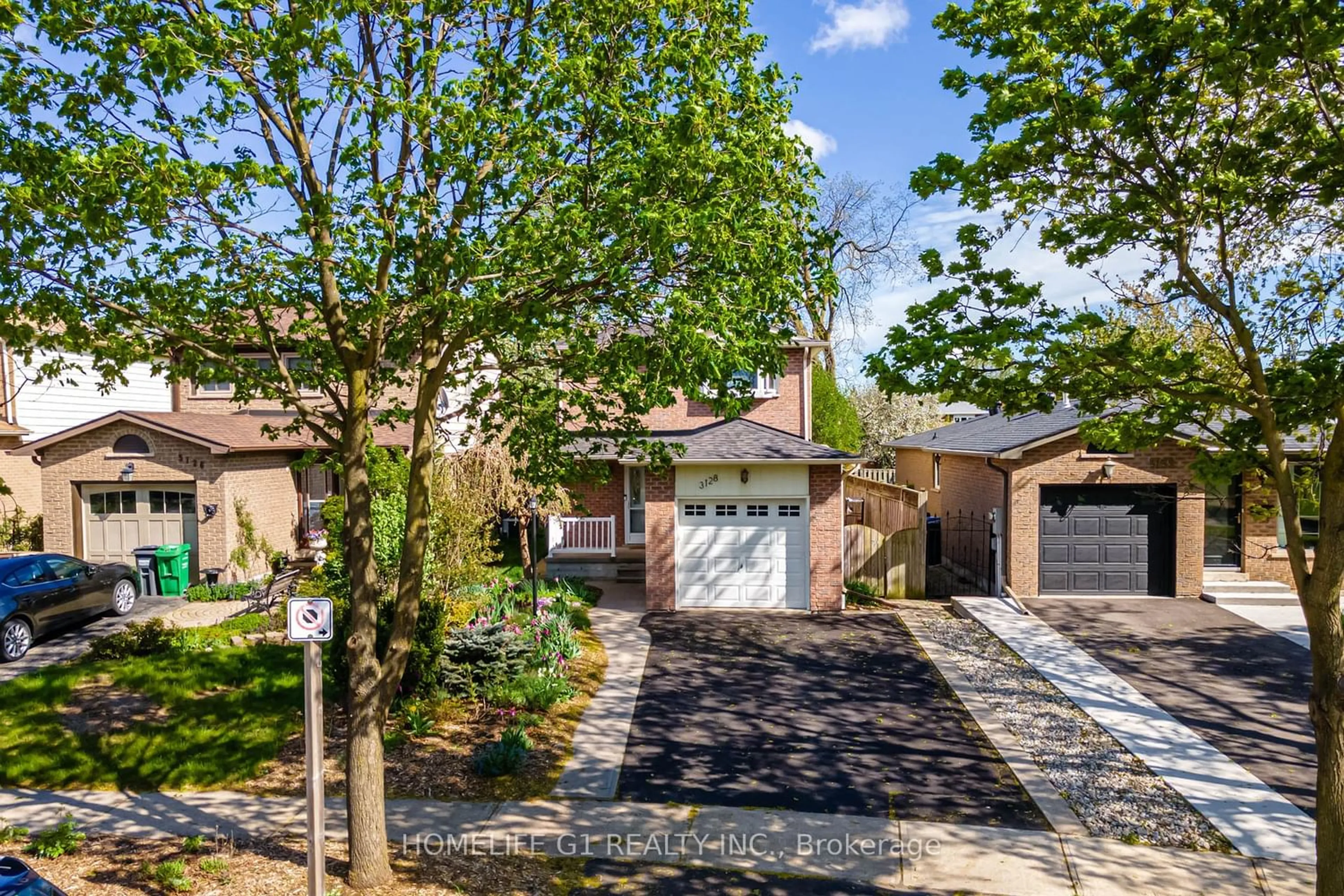 Frontside or backside of a home for 3128 Plum Tree Cres, Mississauga Ontario L5N 4X1