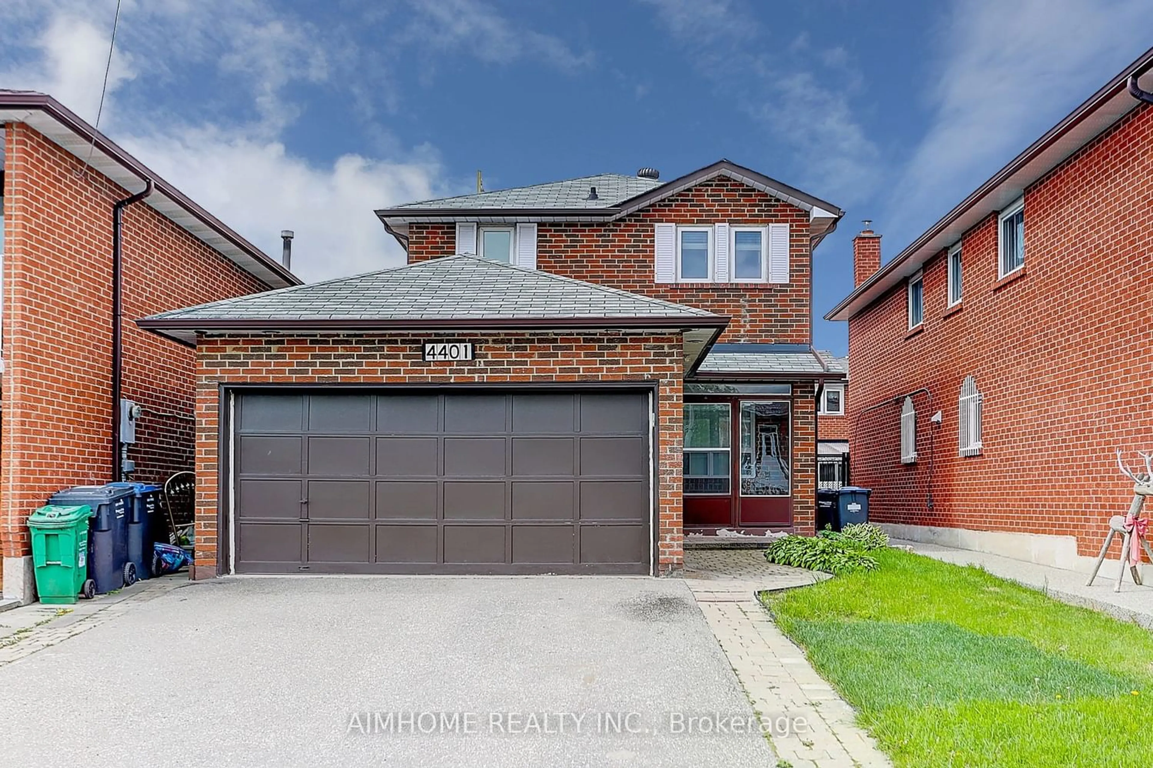 Home with brick exterior material for 4401 Curia Cres, Mississauga Ontario L4Z 2Y2