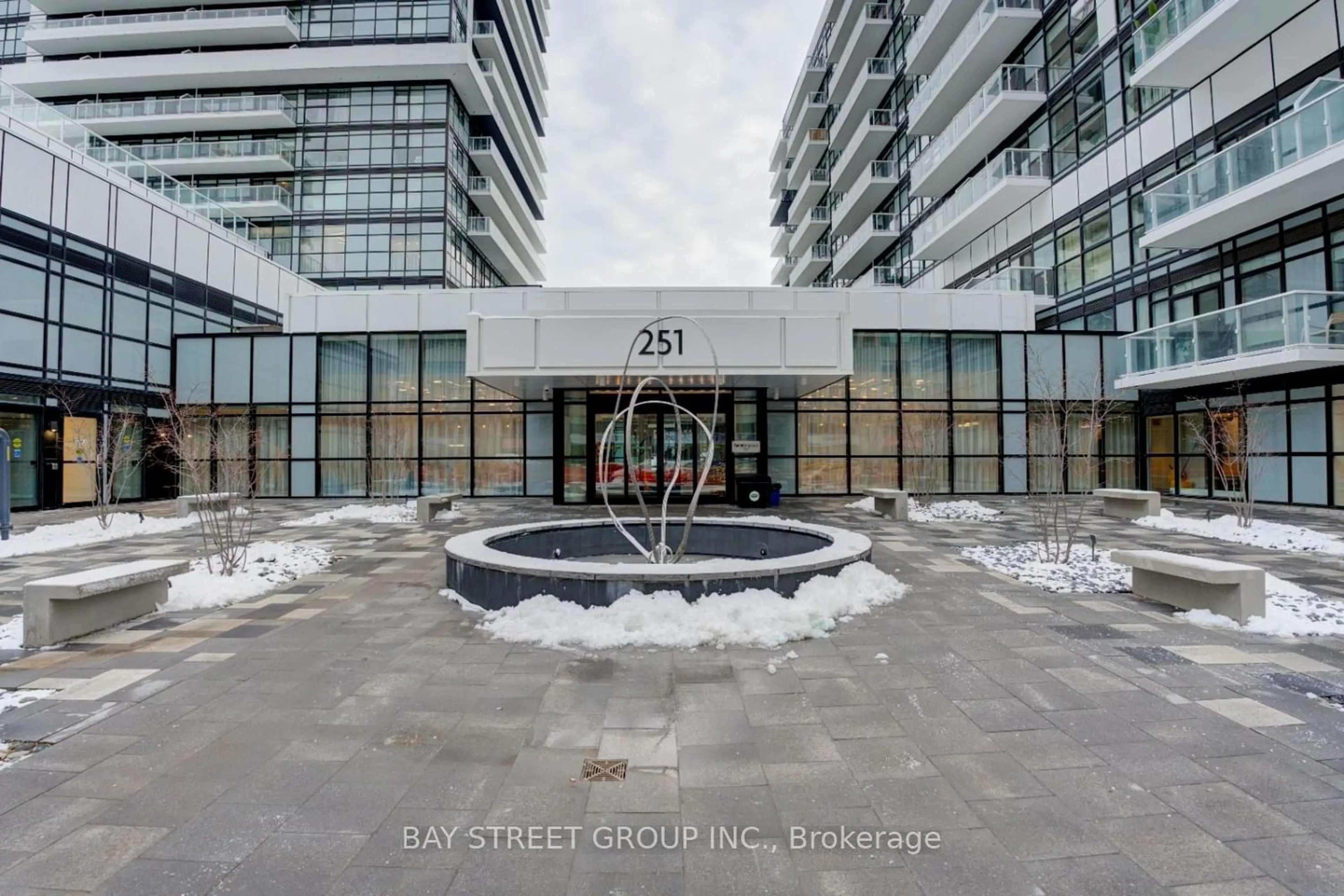 A pic from exterior of the house or condo for 251 Manitoba St #727, Toronto Ontario M8Y 0C7