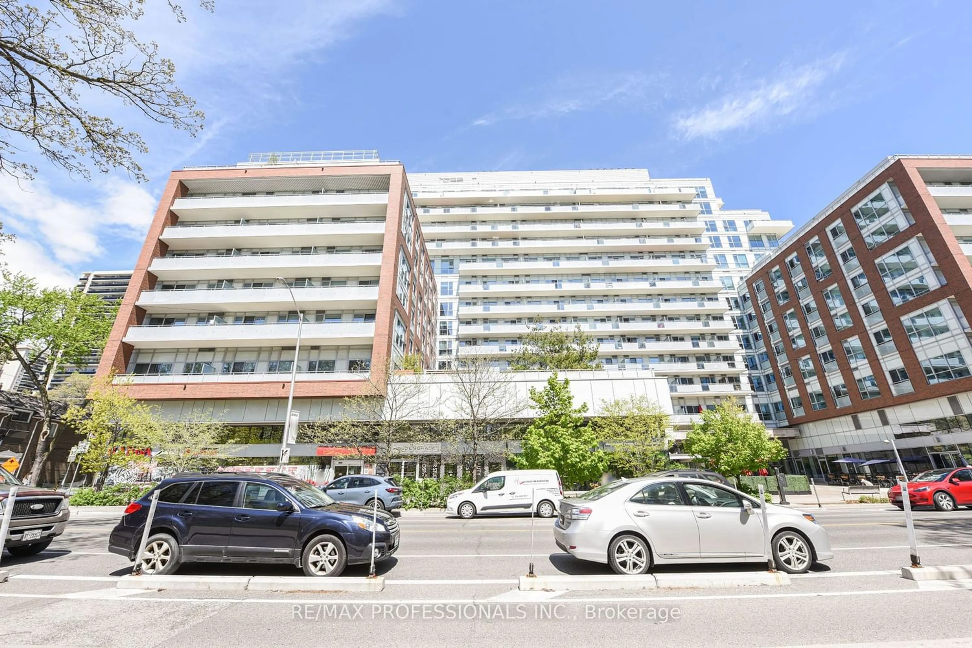 A pic from exterior of the house or condo for 1830 Bloor St #622, Toronto Ontario M6P 3K6