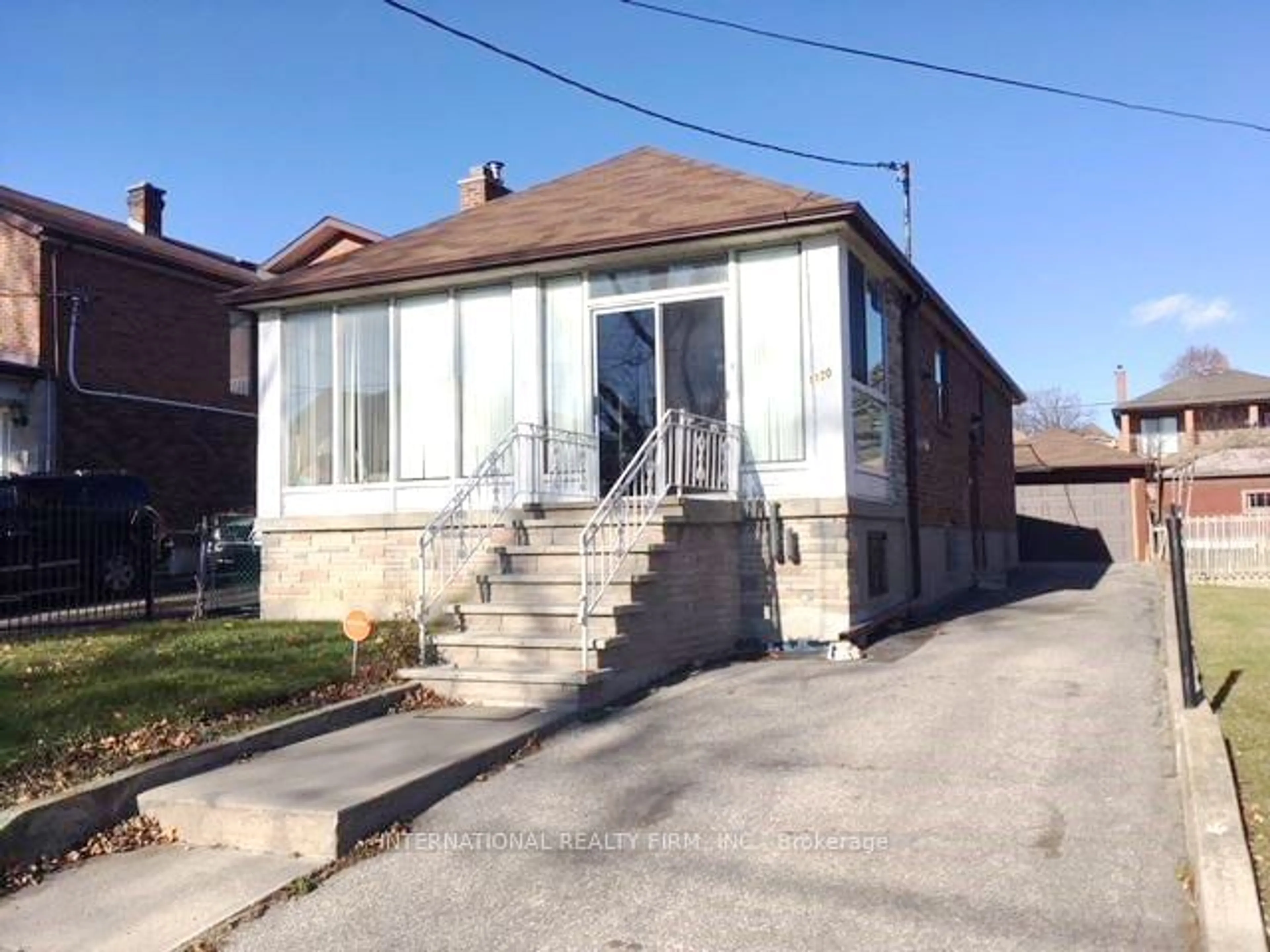 Frontside or backside of a home for 1120 Glencairn Ave, Toronto Ontario M6B 2B4