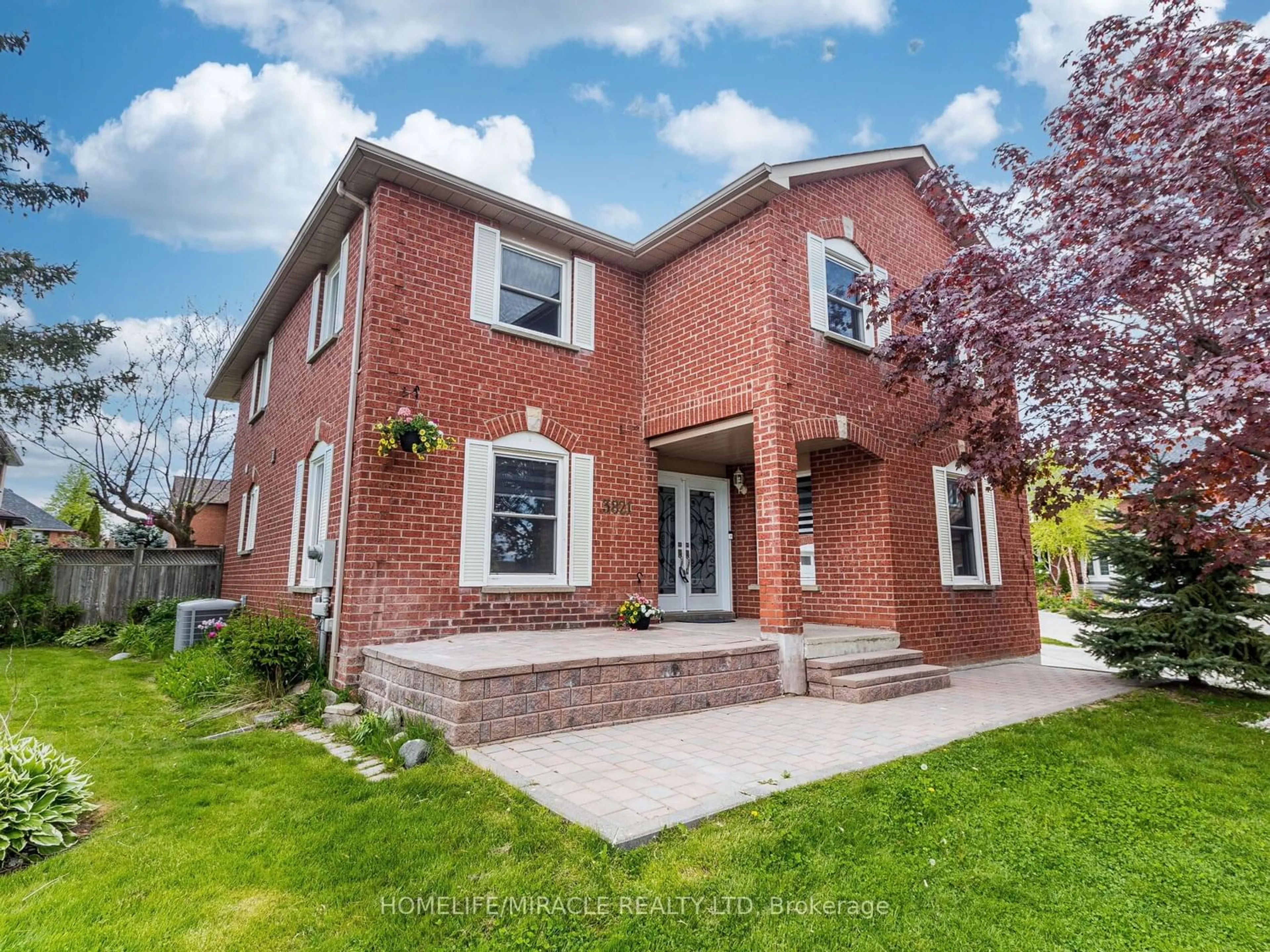 Home with brick exterior material for 3821 Trelawny Circ, Mississauga Ontario L5N 5J6