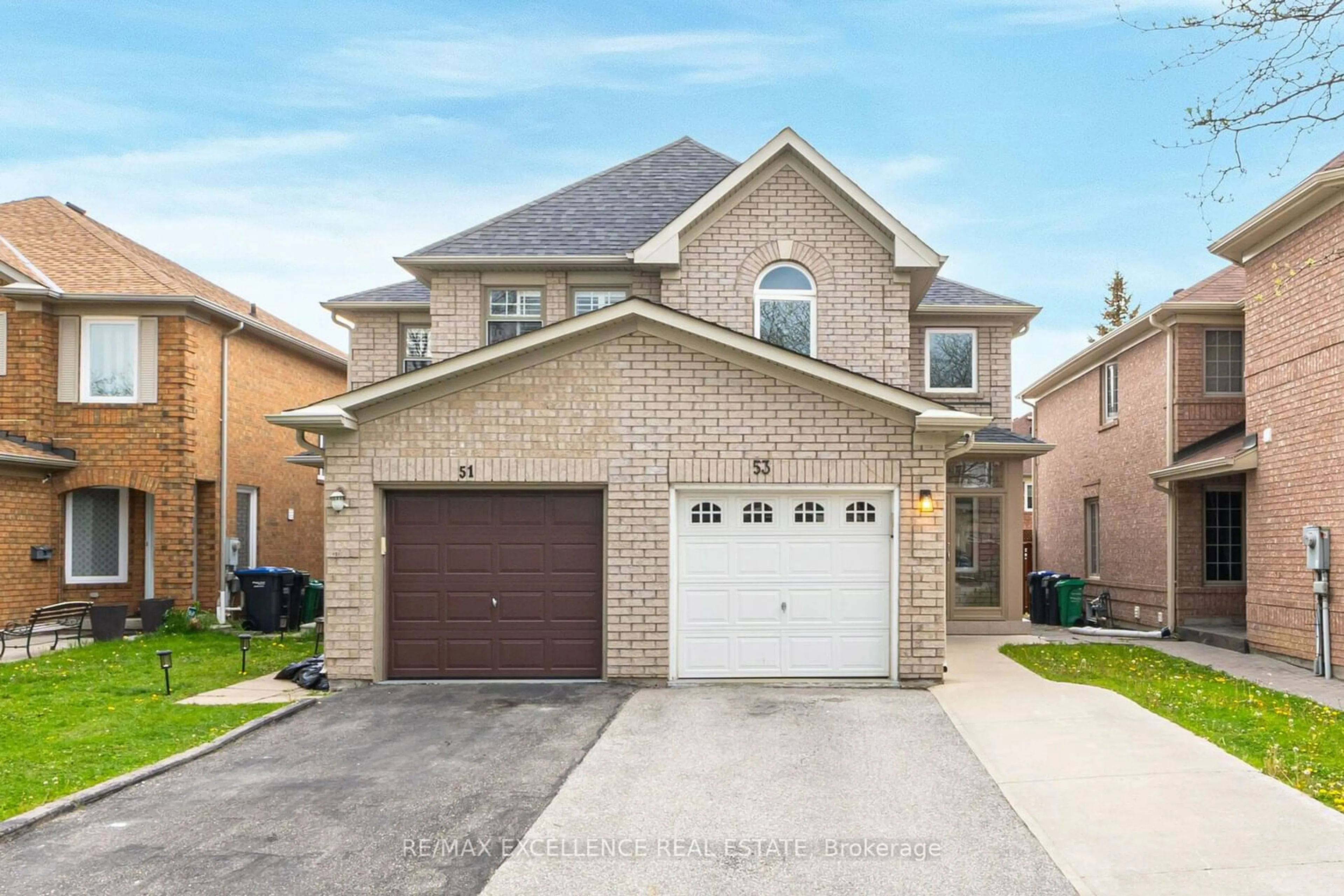 Frontside or backside of a home for 53 Coachwhip Rd, Brampton Ontario L6R 1X9