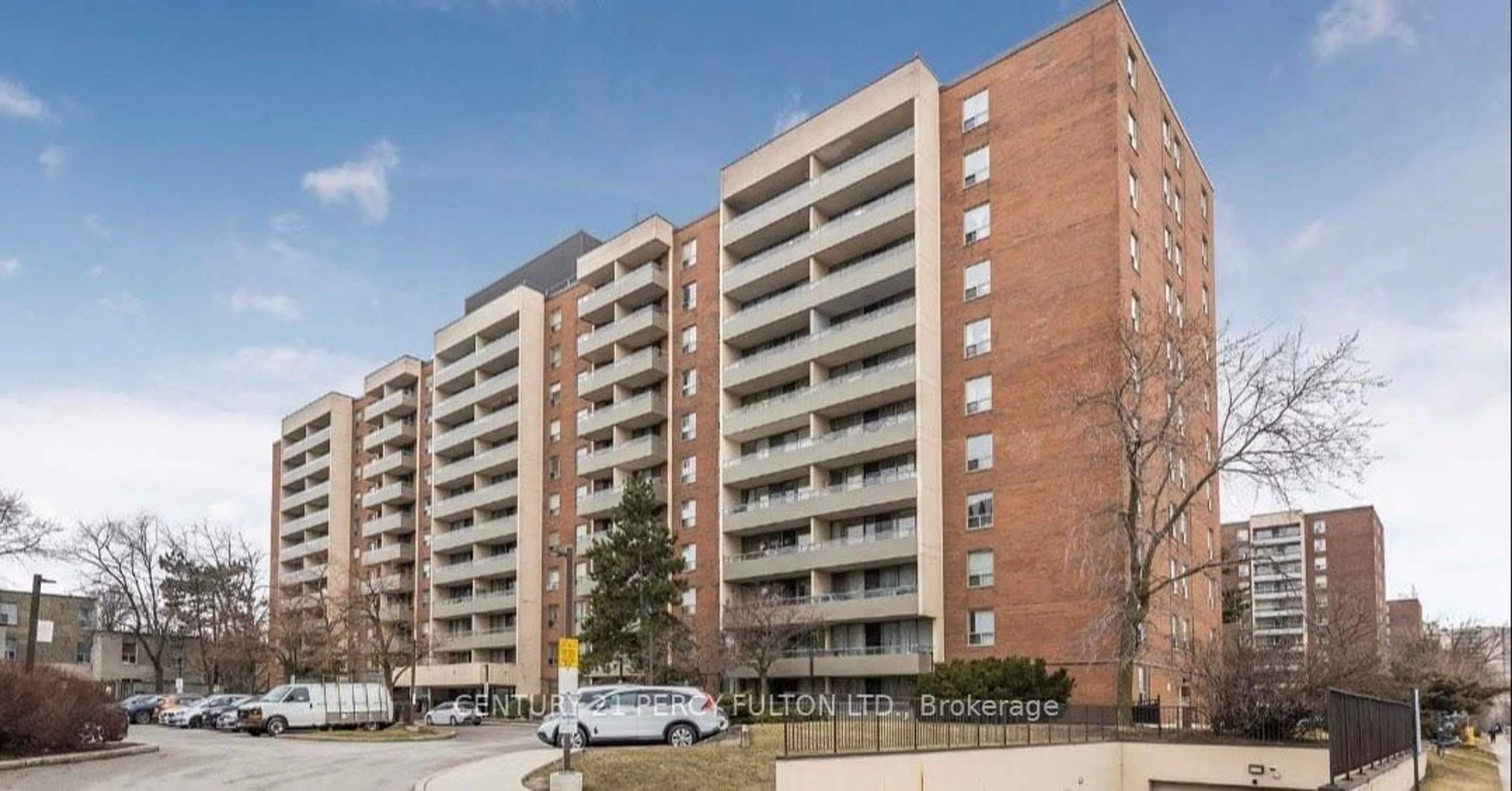 A pic from exterior of the house or condo for 19 Four Winds Dr #601, Toronto Ontario M3J 2S9