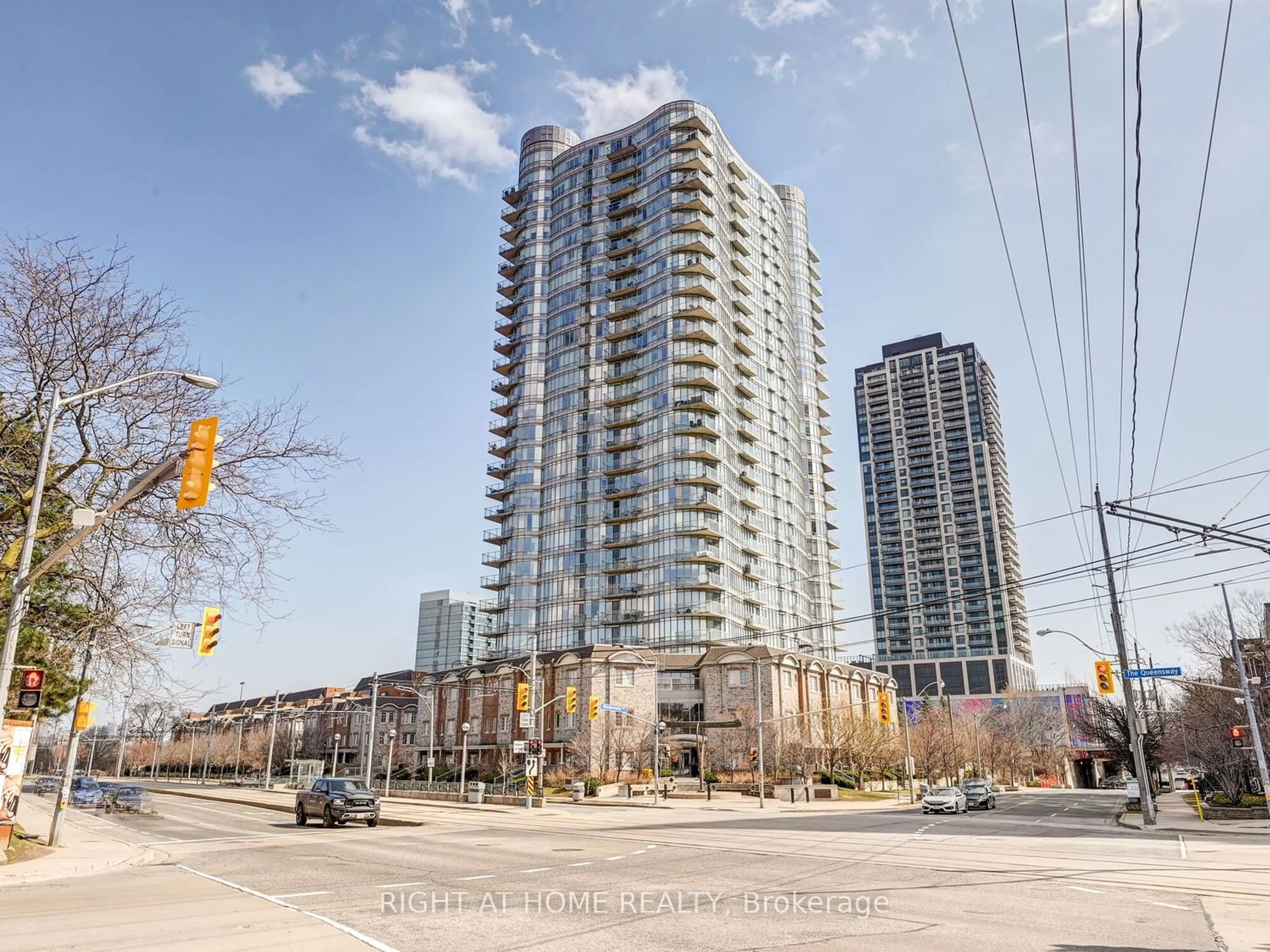 A pic from exterior of the house or condo for 15 Windermere Ave #803, Toronto Ontario M6S 5A2