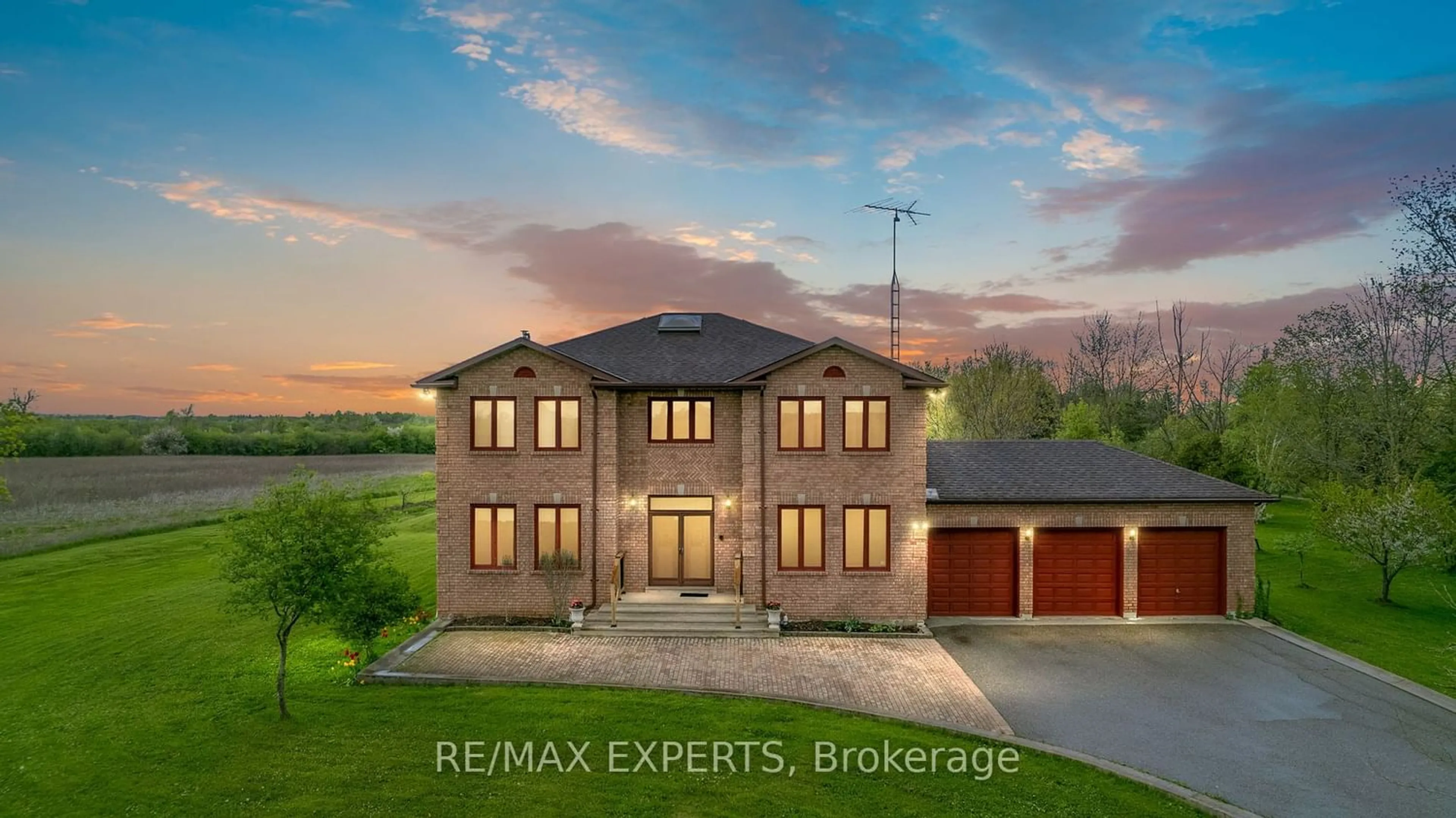 Home with brick exterior material for 13529 Centreville Creek Rd, Caledon Ontario L7C 3B9