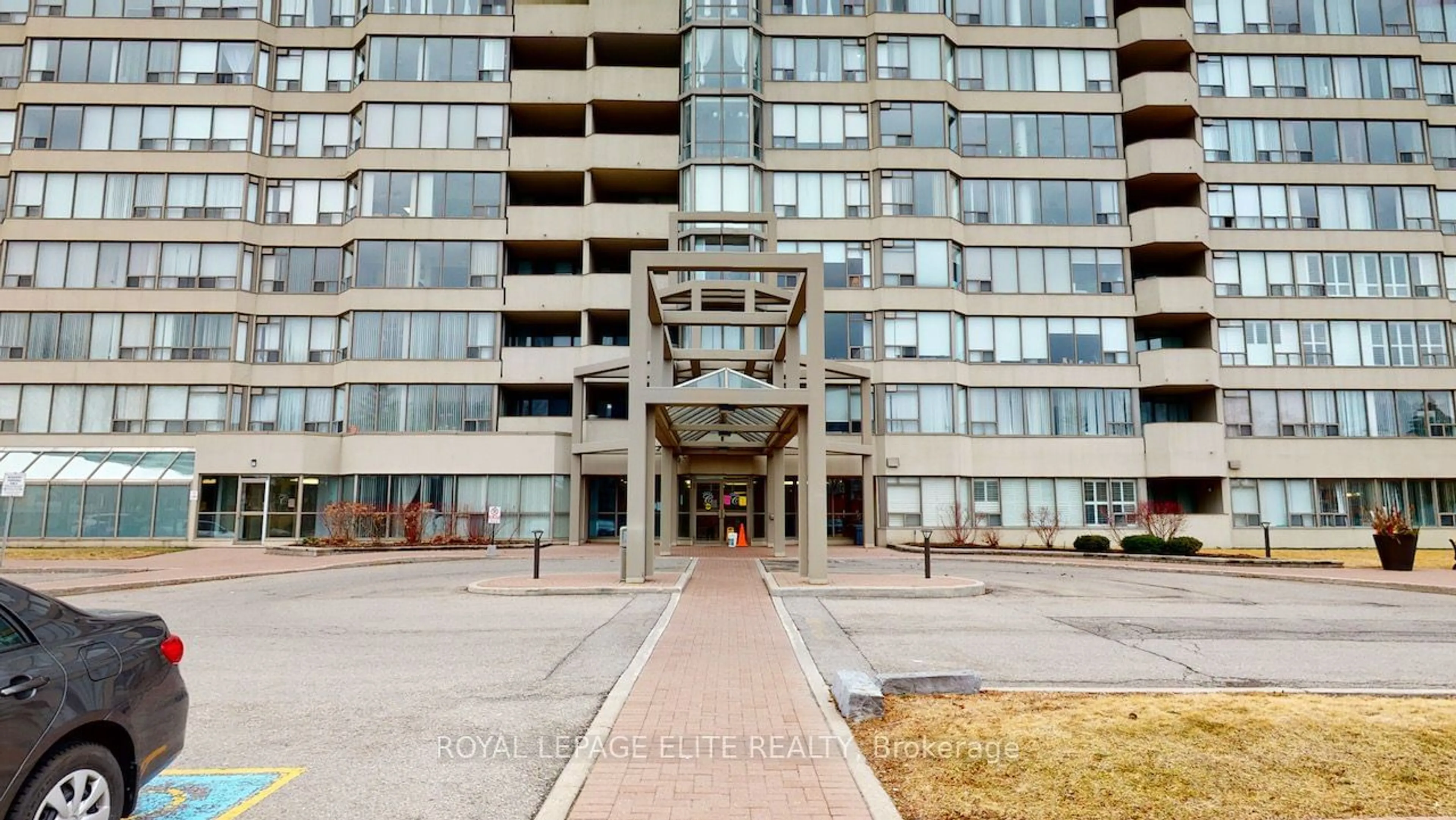 A pic from exterior of the house or condo for 700 Constellation Dr #202, Mississauga Ontario L5R 3G8