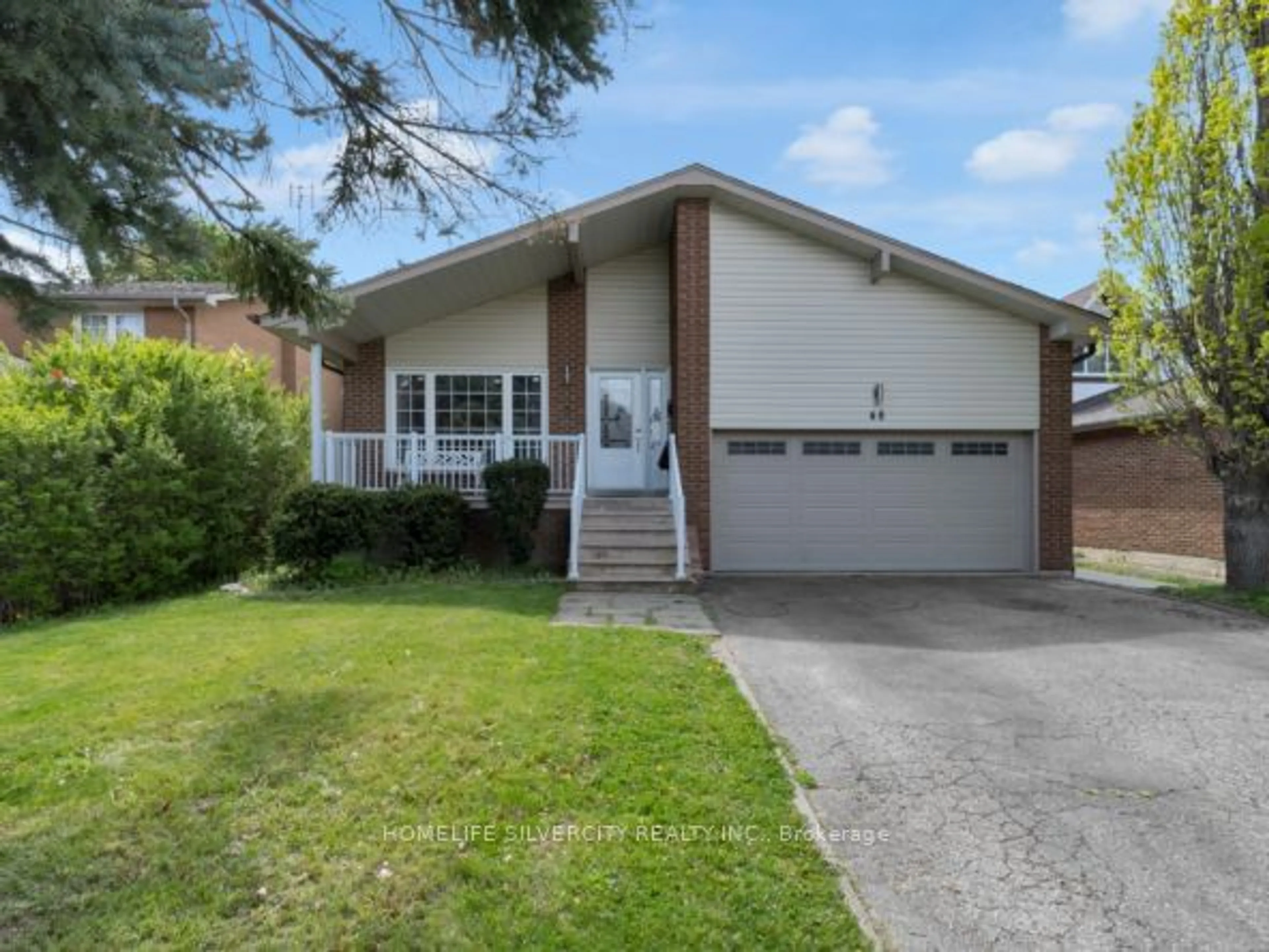 Frontside or backside of a home for 48 Maidstone Cres, Brampton Ontario L6S 2Z5
