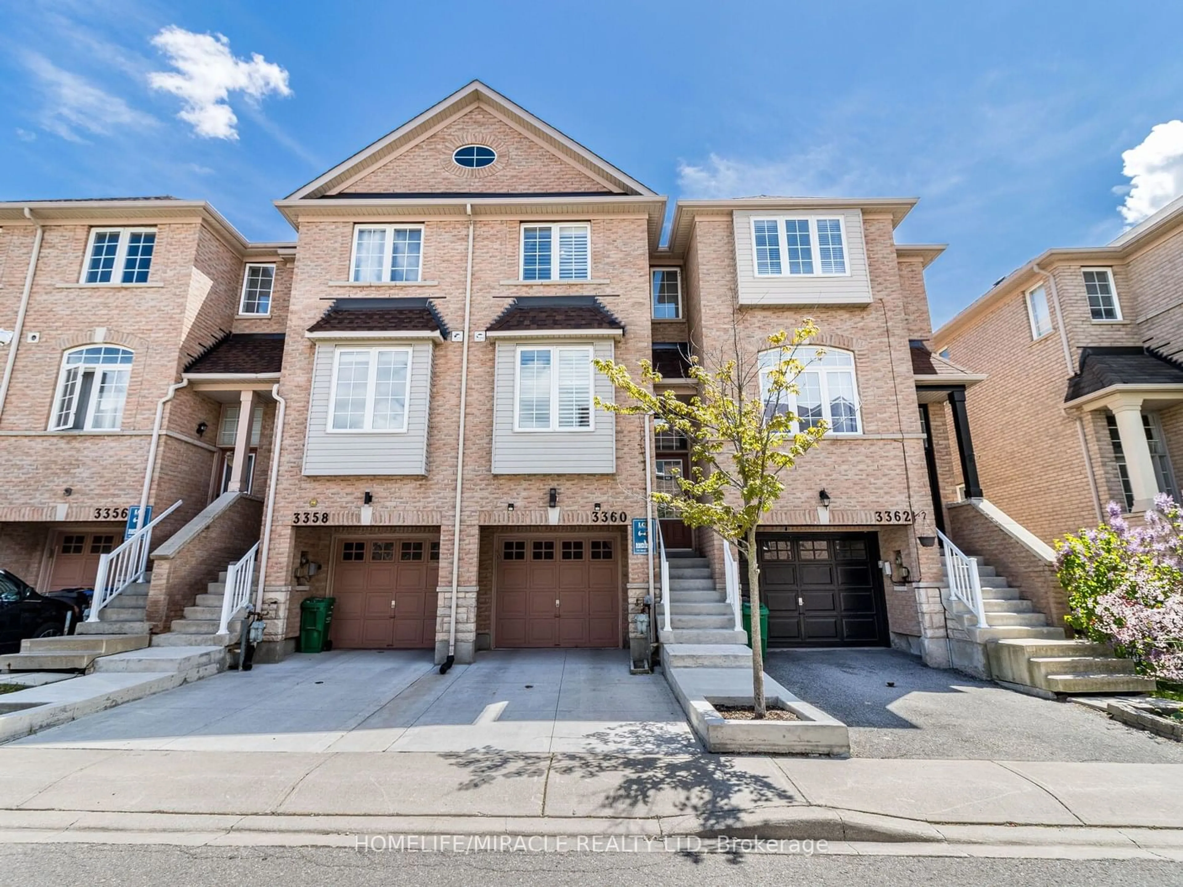 A pic from exterior of the house or condo for 3360 Redpath Circ, Mississauga Ontario L5N 8R2