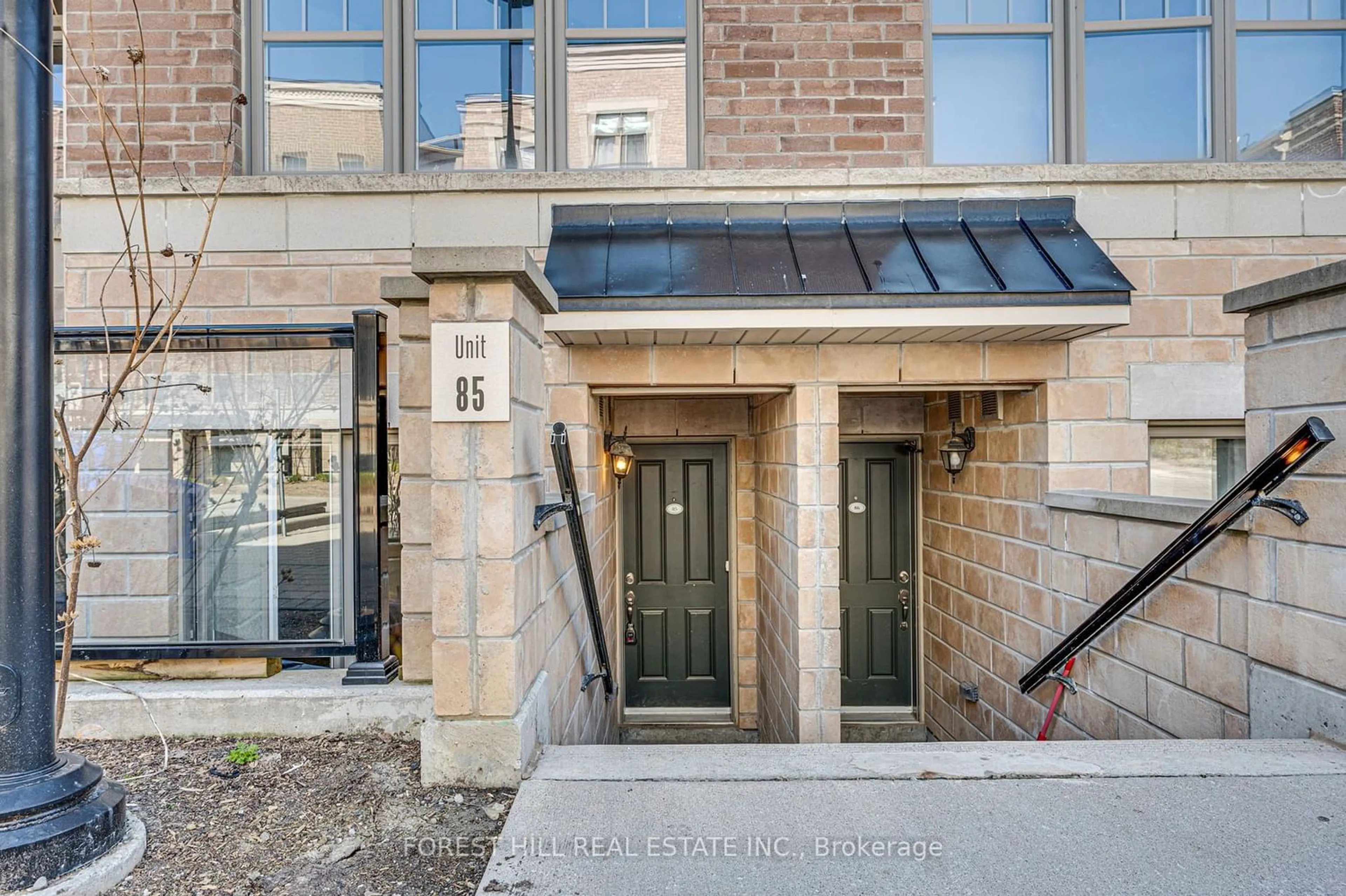 A pic from exterior of the house or condo for 100 Parrotta Dr #85, Toronto Ontario M9M 0B5