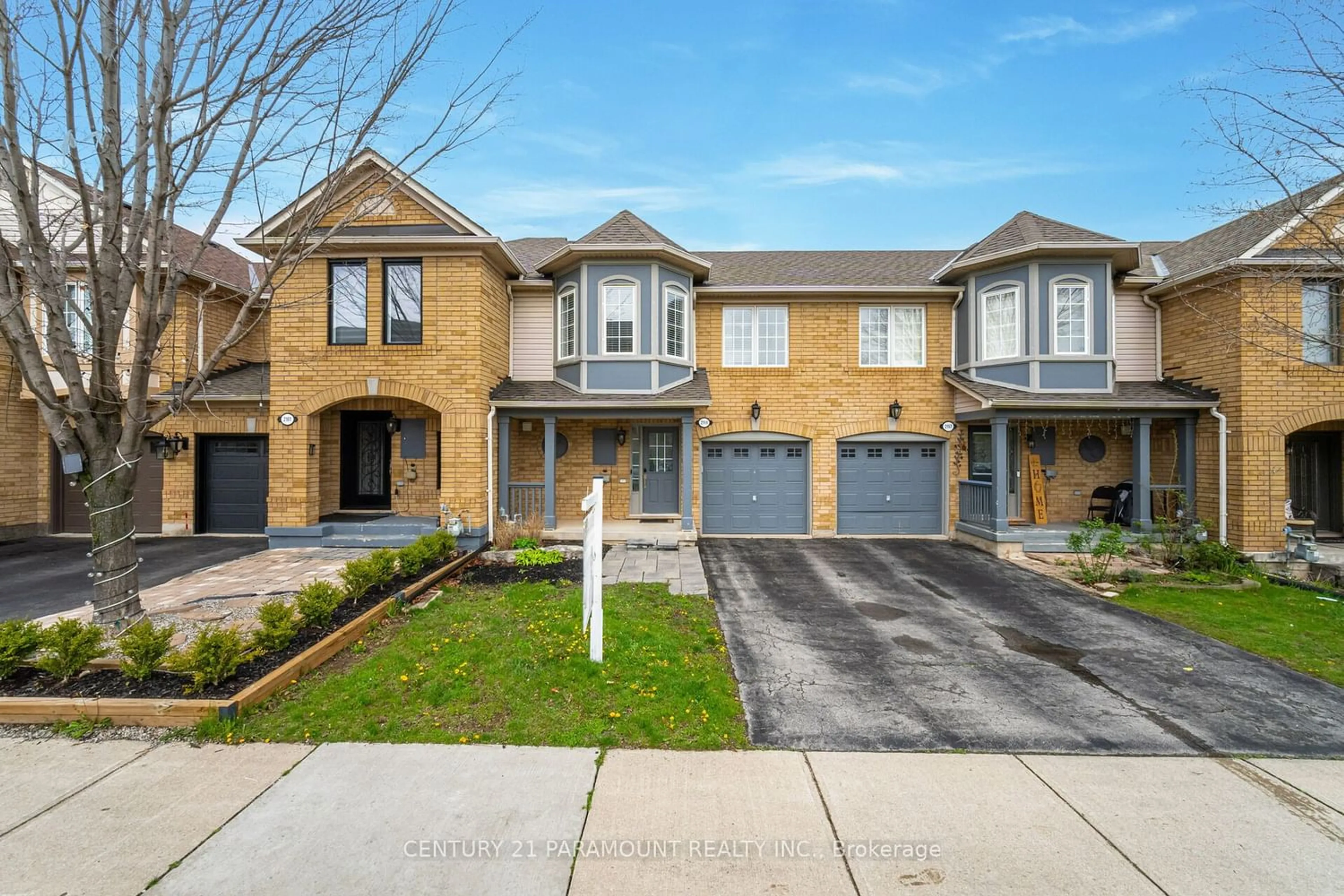 A pic from exterior of the house or condo for 2159 Baronwood Dr, Oakville Ontario L6M 4S4