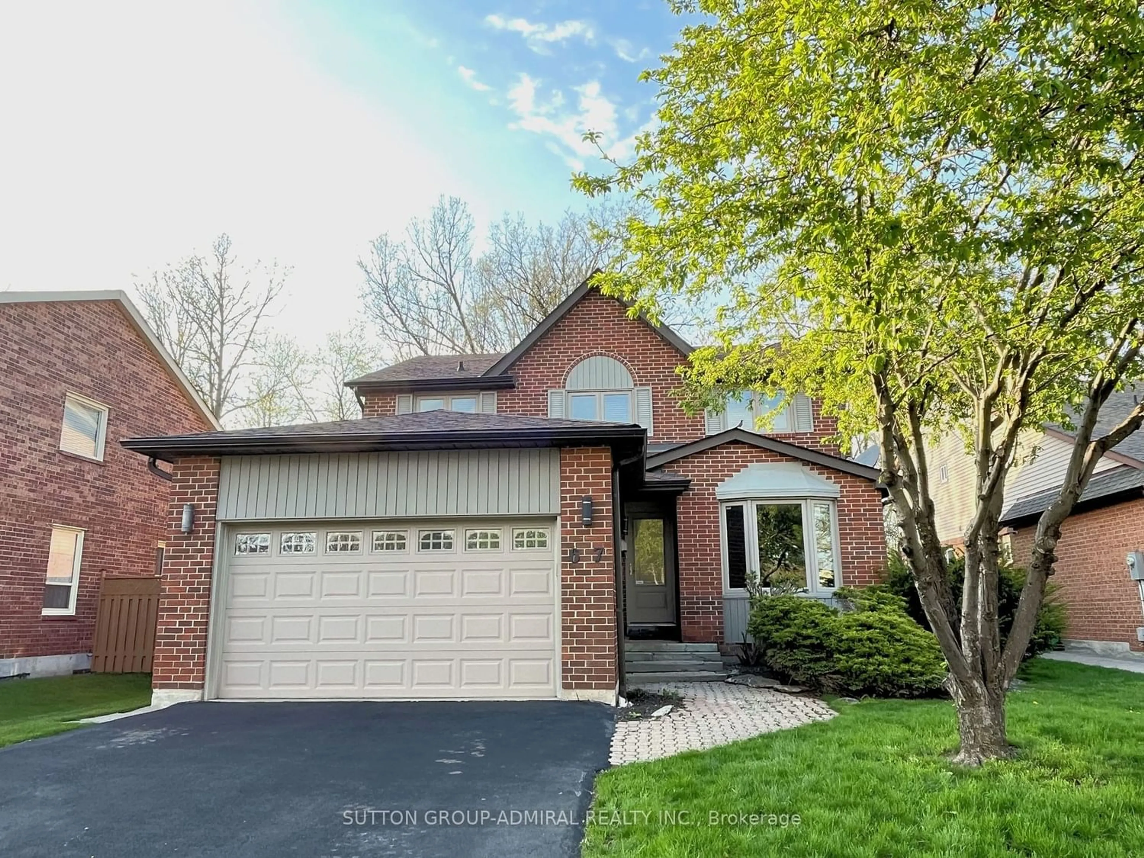 Home with brick exterior material for 67 Torrance Wood, Brampton Ontario L6Y 2X4