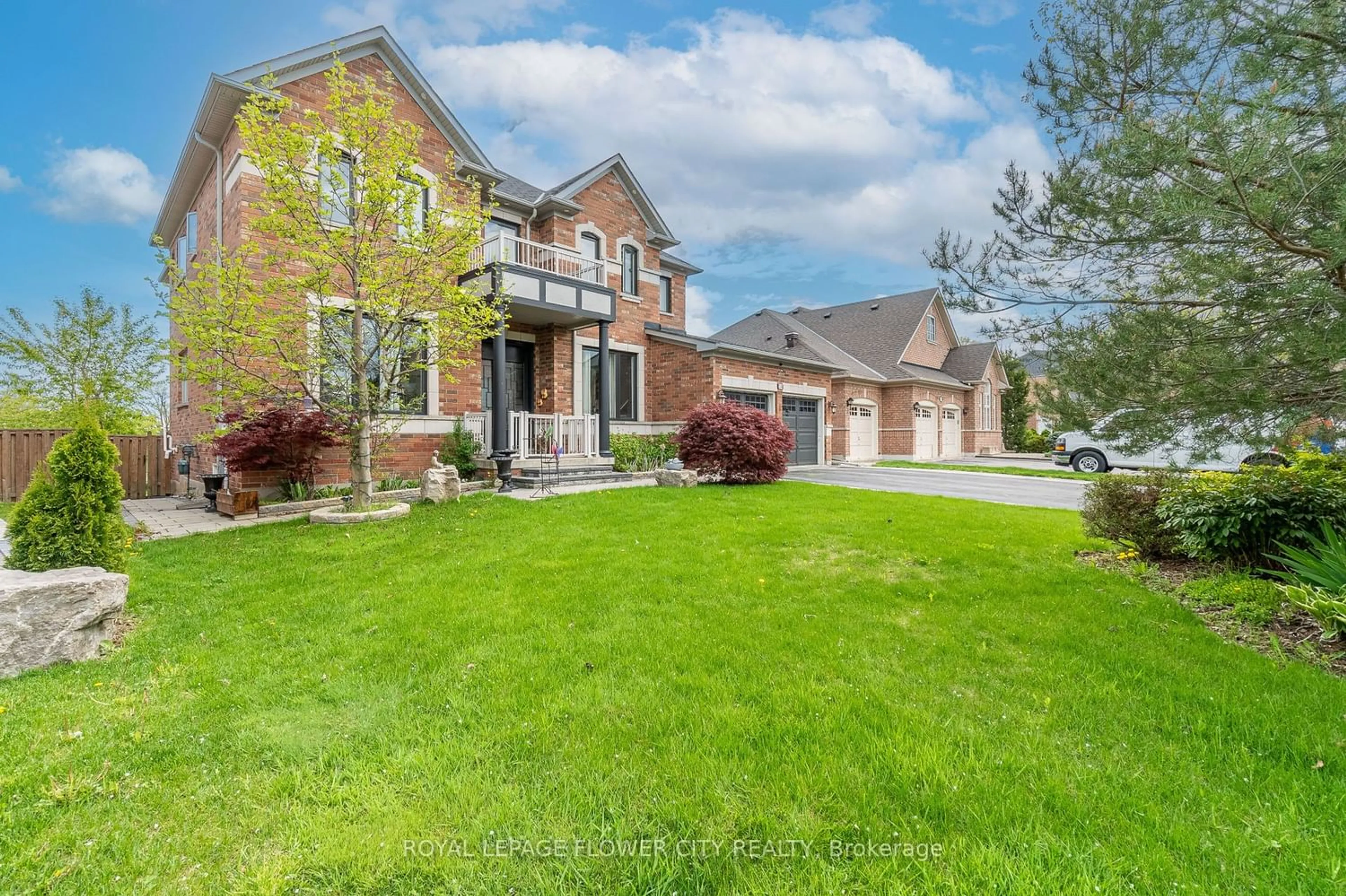 Home with brick exterior material for 24 Upper Ridge Cres, Brampton Ontario L6P 2C6