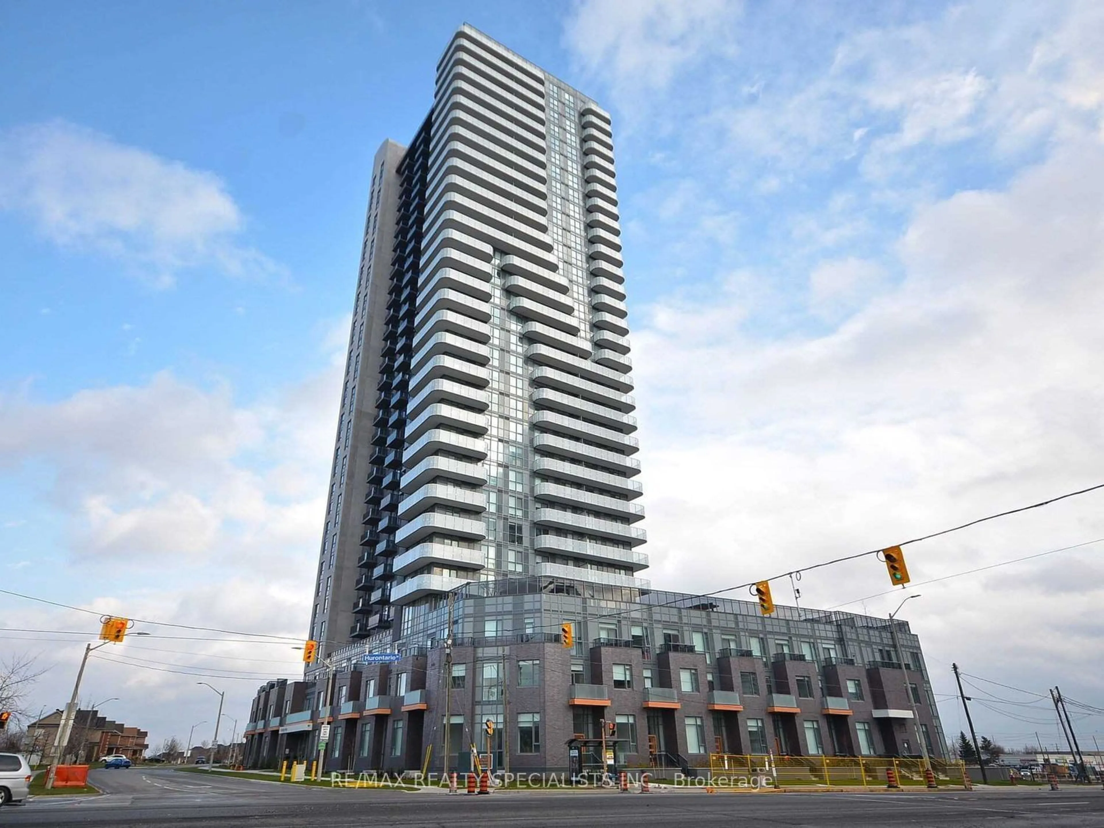 A pic from exterior of the house or condo for 8 NAHANI Way #3105, Mississauga Ontario L4Z 0C6