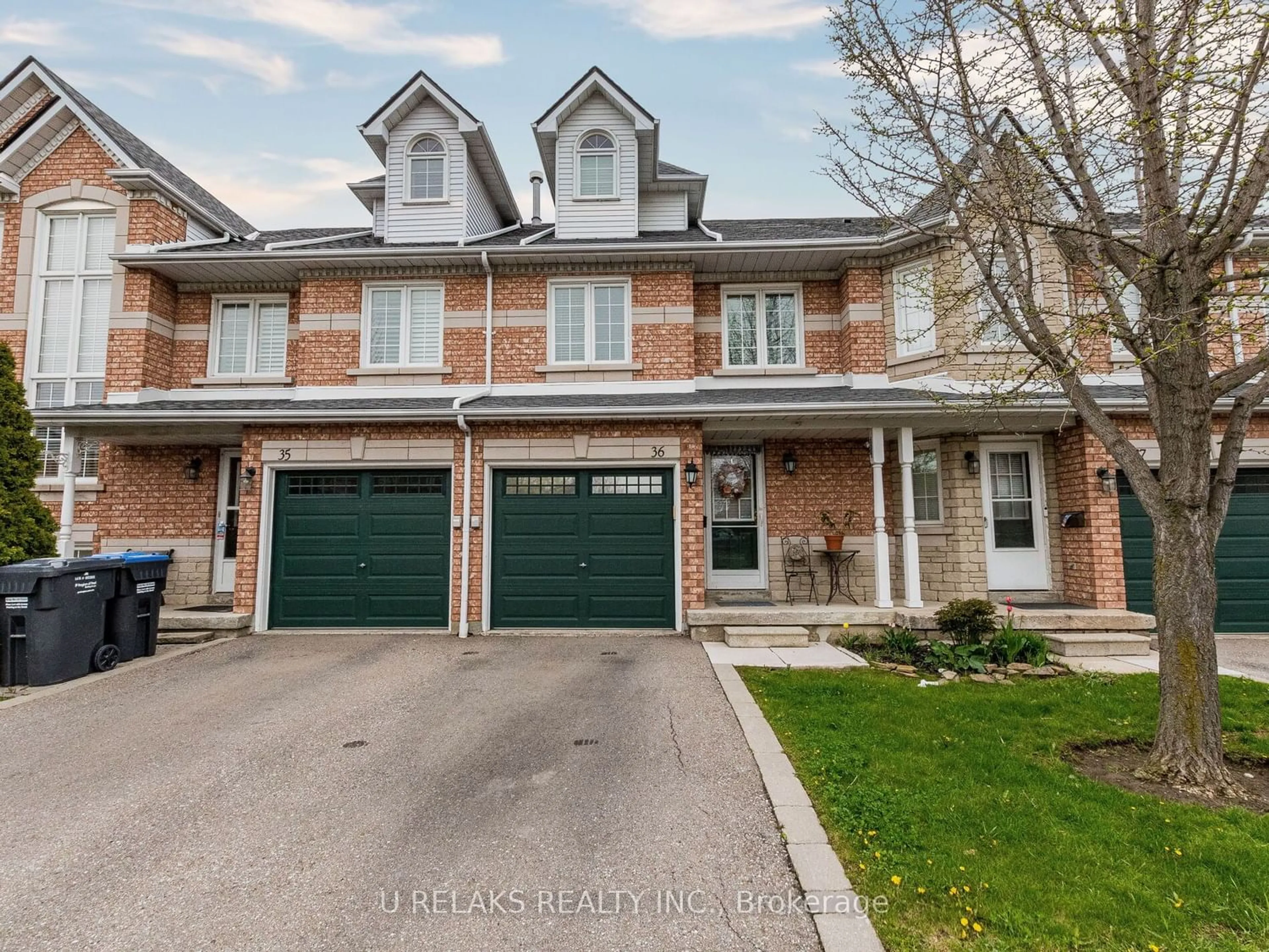 A pic from exterior of the house or condo for 455 Apache Crt #36, Mississauga Ontario L4Z 3W8