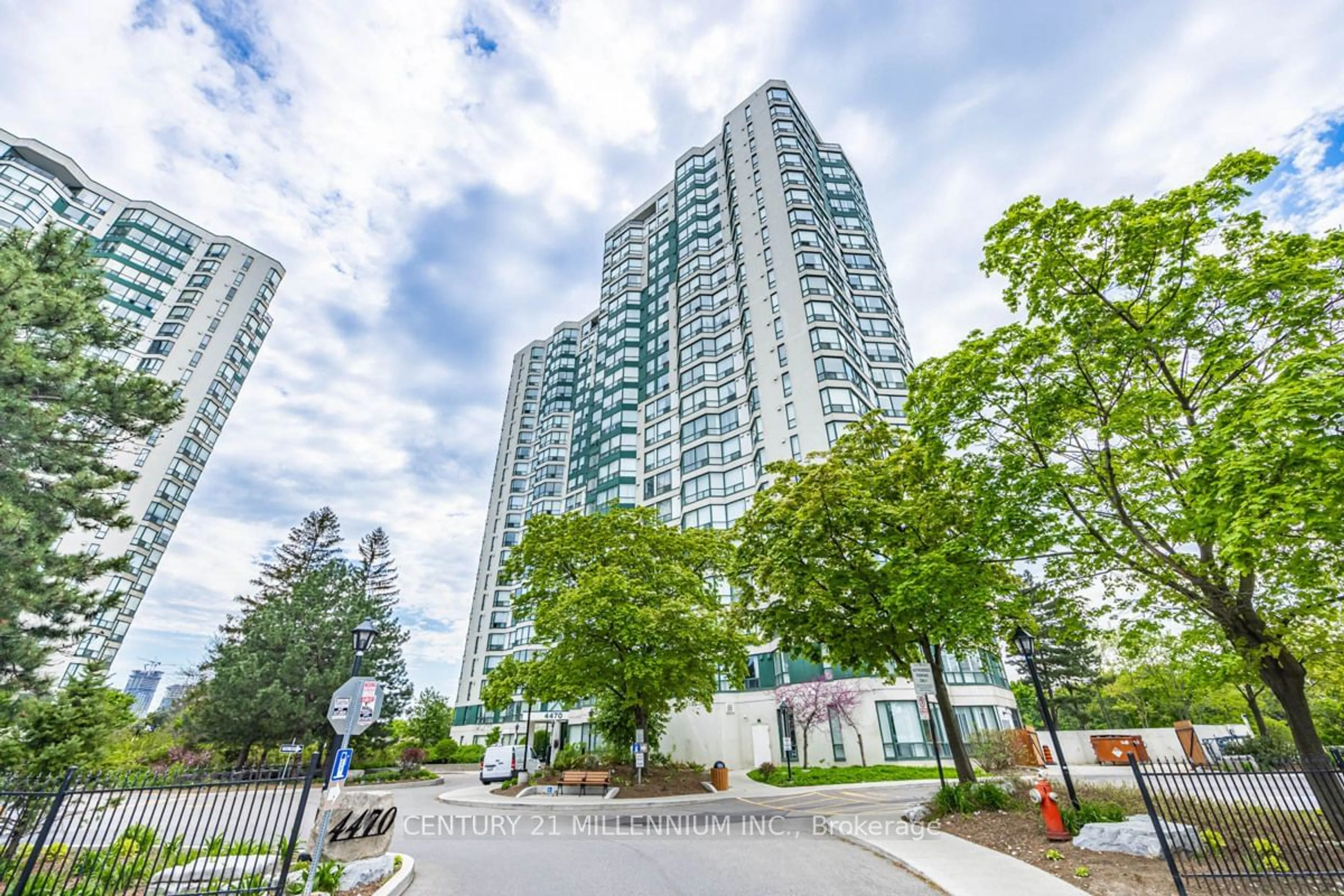 A pic from exterior of the house or condo for 4470 Tucana Crt #2204, Mississauga Ontario L5R 3K8