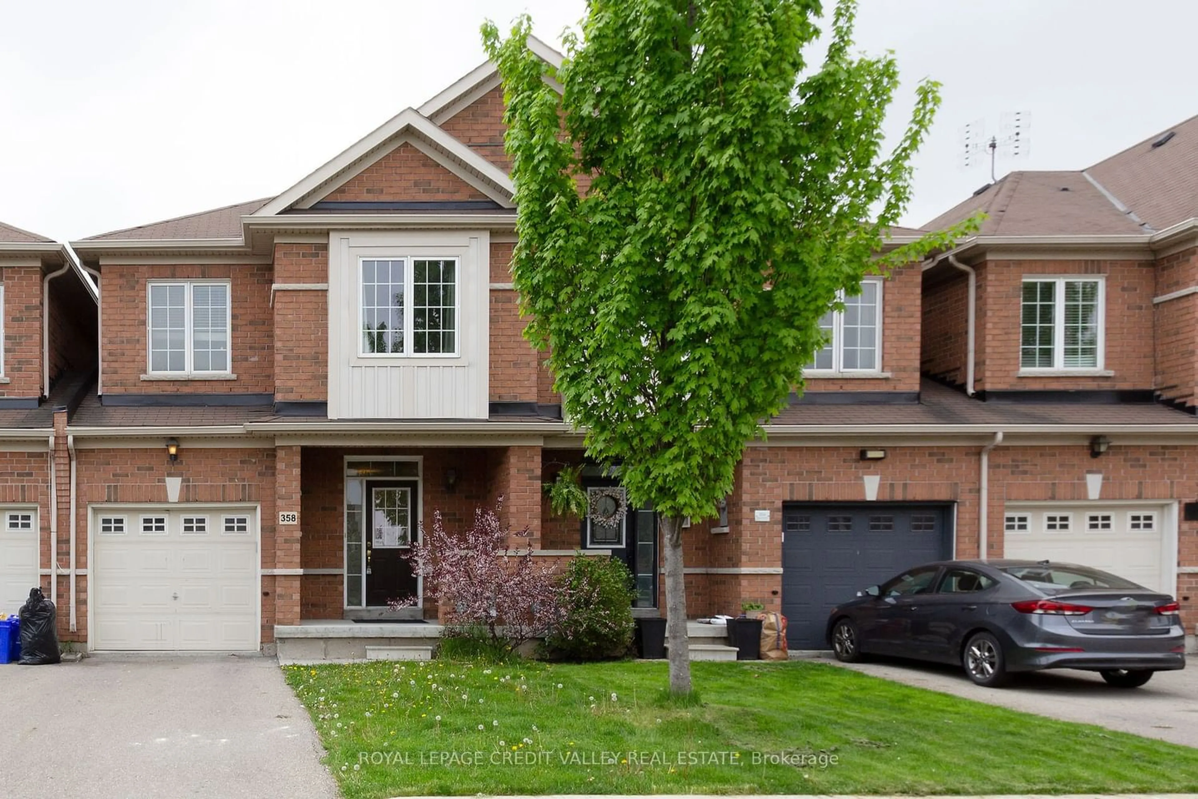 Home with brick exterior material for 358 Black Dr, Milton Ontario L9T 6R8