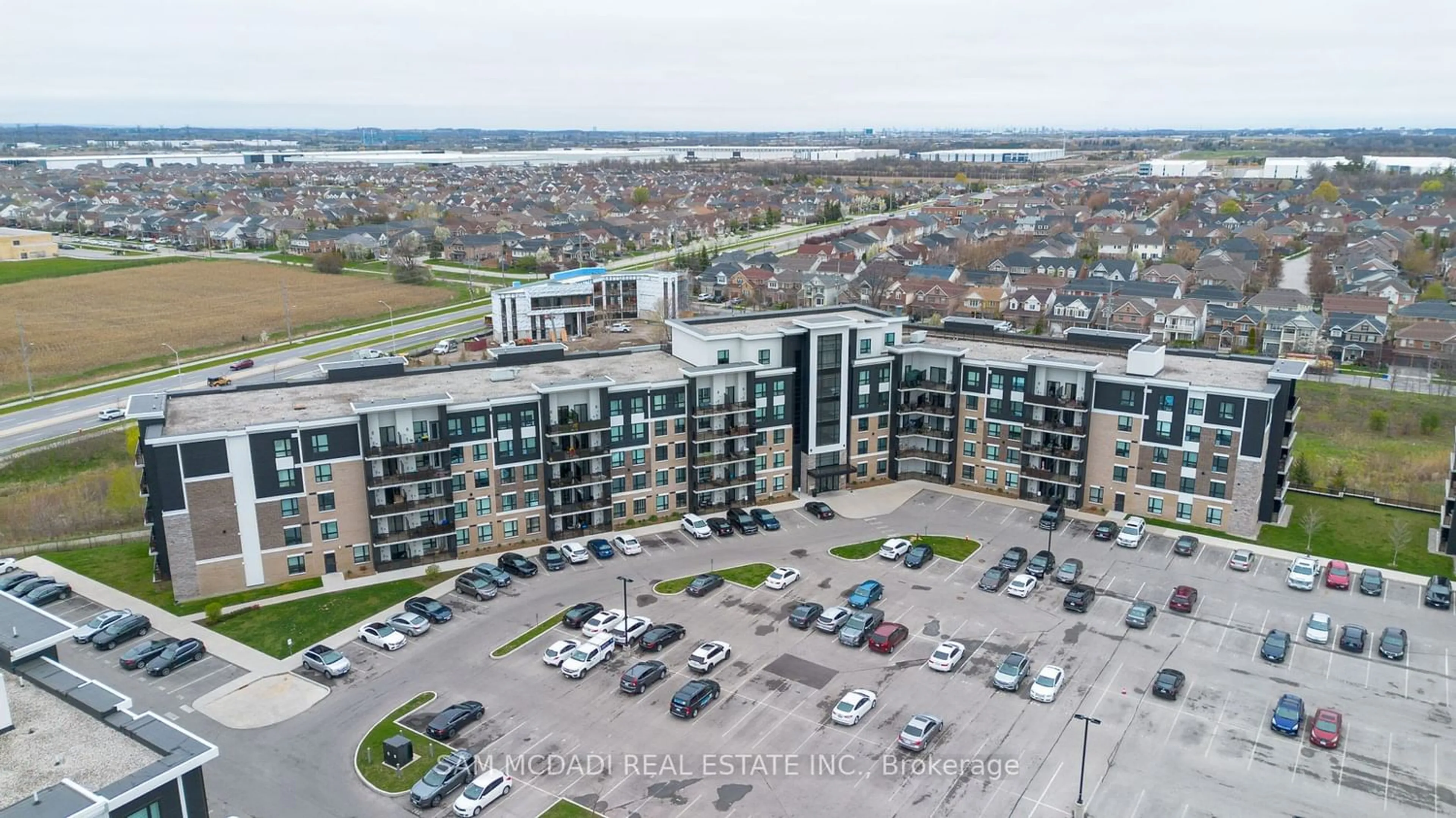 A pic from exterior of the house or condo for 630 Sauve St #208, Milton Ontario L9T 8M4