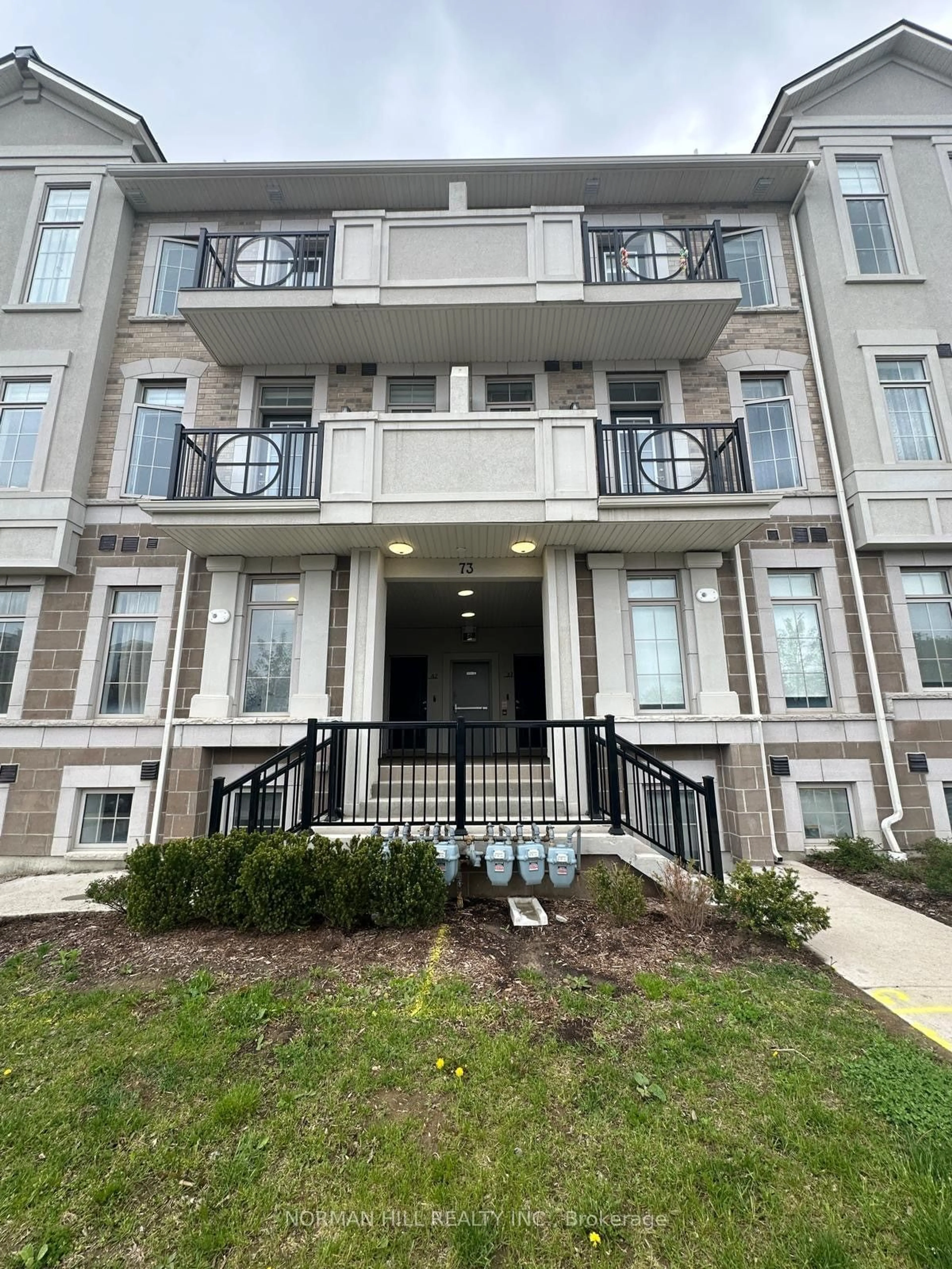 A pic from exterior of the house or condo for 73 Armdale Rd #42, Mississauga Ontario L4Z 0C7